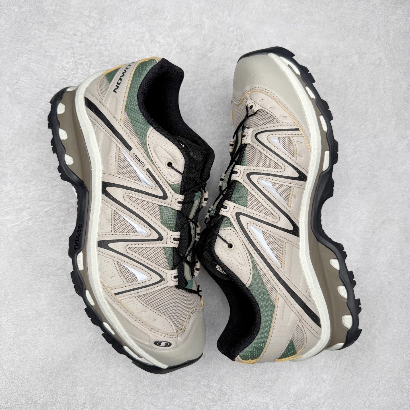 图片[3]-＃HP纯原 Salomon XT-QUEST ADV 萨洛蒙潮流越野机能户外功能鞋 纯原外贸平台特供订单 耗时半年巨作 全套原纸板楦头开发 原厂特供网布配套加持 确保原汁原味 完美呈现版型 原档数据独家私模五层组合大底 男女鞋同步官方开发至46.5 原装Ortholite轻量化鞋垫 中底布带钢印编号 原厂TPU锁扣 进口港宝加持 后跟自然饱满 还原公司包裹性 基于 SALOMON 初代 XT 鞋身造型并搭载 4D ADVANCED CHASSIS™ 大底打造而成 为这款 XT-QUEST 带来了多项足部控制与保护等功能性 如在运动过程中控制左右晃动的过程而提高稳定性、改善长途越野过程中足中到足尖的过渡、提高感知岩石的精确度以抵抗尖锐物体对脚底的伤害以及采用动态缓冲来增强穿着舒适感 从而减轻疲劳感 使 XT-QUEST 成为一双舒适且安全的户外之履 尺码：36 36.5 37.5 38 38.5 39 40 40.5 41 42 42.5 43 44 44.5 45 46.5-选品中心