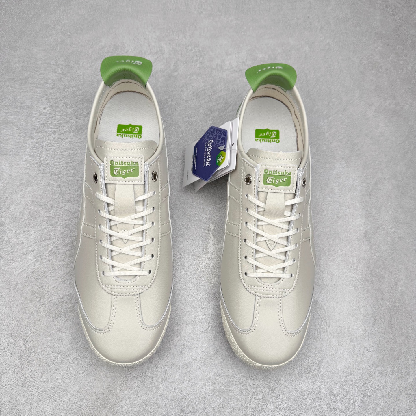 图片[2]-＃C版 Asics Onitsuka Tiger MEXICO 66 亚瑟士鬼冢虎复古经典板鞋 市场王者选手 海外订单工厂出品 长期生产补货永不断码 超成熟稳定的做工品控 原装全套纸板楦头开发 原汁原味 完美呈现版型 私模正确鞋底咬花纹路 一比一鞋头弧度高度鞋身弧度 绝不口嗨 细节品控鞋型随意秒杀市面 原档咬花纹路私模大底 一个单元有六个三角形 总体形拼接呈现花瓣状 官方四联吊牌 原装Ortholite轻量化鞋垫 原盒原配 质保卡 说明书 钢印防尘纸 纸板中底带钢印 乳胶组合鞋垫 支持全方位的对比专柜 产品从款式颜色造型上体现出追求舒适和细节的完美 鞋类更是推崇手工制作的严谨与完美 融舒适性与可穿性的设计风格 注重细节的完美和别致魅力 既保持稳重 又不失轻松的时尚感 尺码：36 37 37.5 38 39 39.5 40 40.5 41.5 42 42.5 43.5 44 45-选品中心