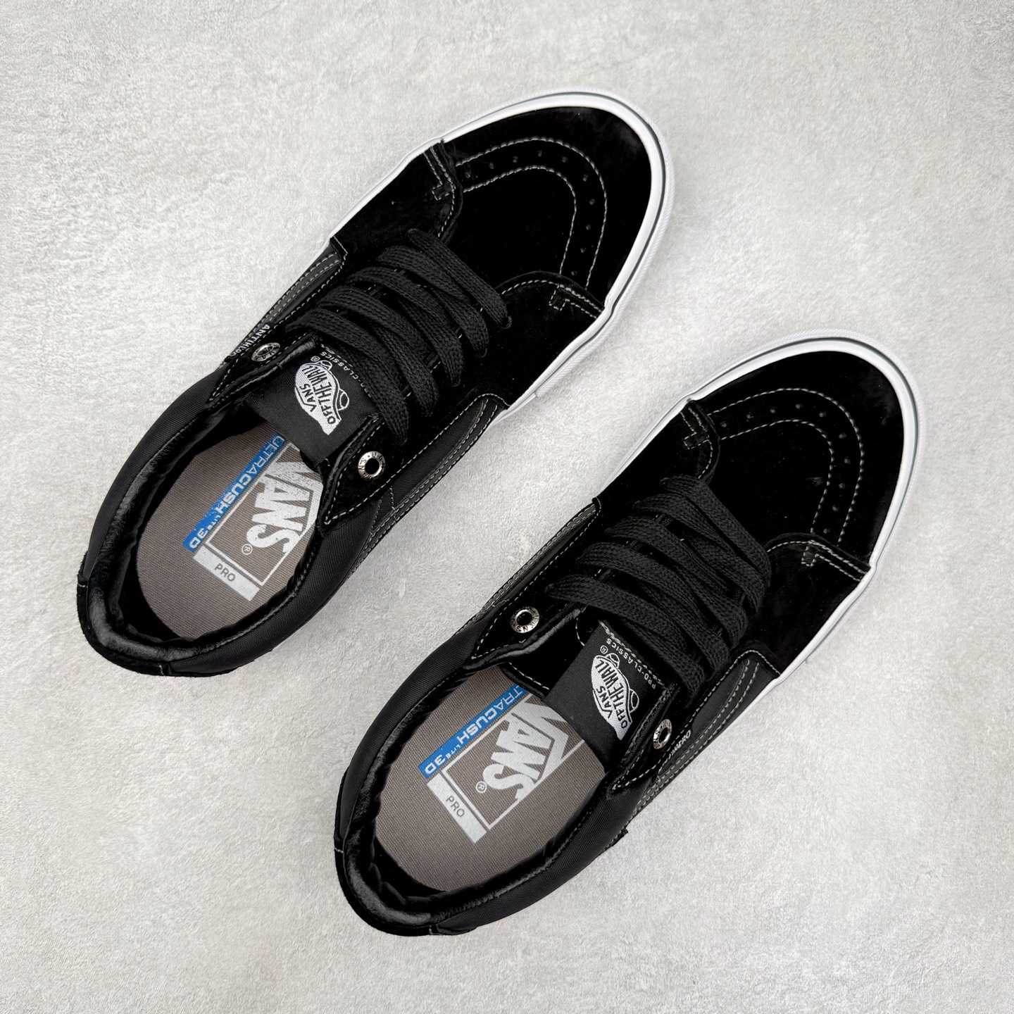 图片[3]-Vans Sk8-Low 和平鸽联名 范斯复古休闲硫化帆布板鞋 鞋款以SK8-Low鞋身为蓝本 鞋面以黑色麂皮搭配防水帆布材质打造整体鞋身 减震EVA鞋垫装置增强脚感体验 货号：VN0A347UVGD1 尺码：35 36 36.5 37 38 38.5 39 40 40.5 41 42 42.5 43 44-选品中心