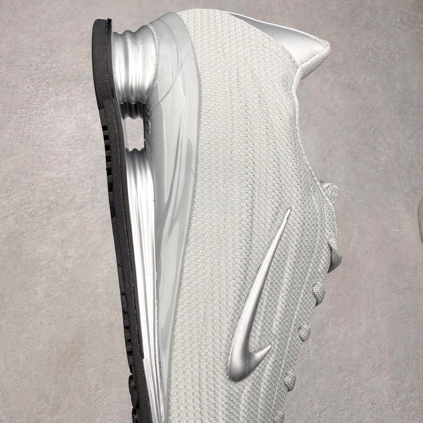 图片[6]-NK SHOX Z 舒适柔软减震回弹生活休闲鞋 男女同款 实拍调校N版已经零色差零失真 百分百还原实物色彩所见即所得 不存在货不对板色差等低级问题 选购参考实物拍摄 不混卖不参货 只用心做好货严格选品 承诺混一赔十 尺码：36 36.5 37.5 38 38.5 39 40 40.5 41 42 42.5 43 44 44.5 45-选品中心