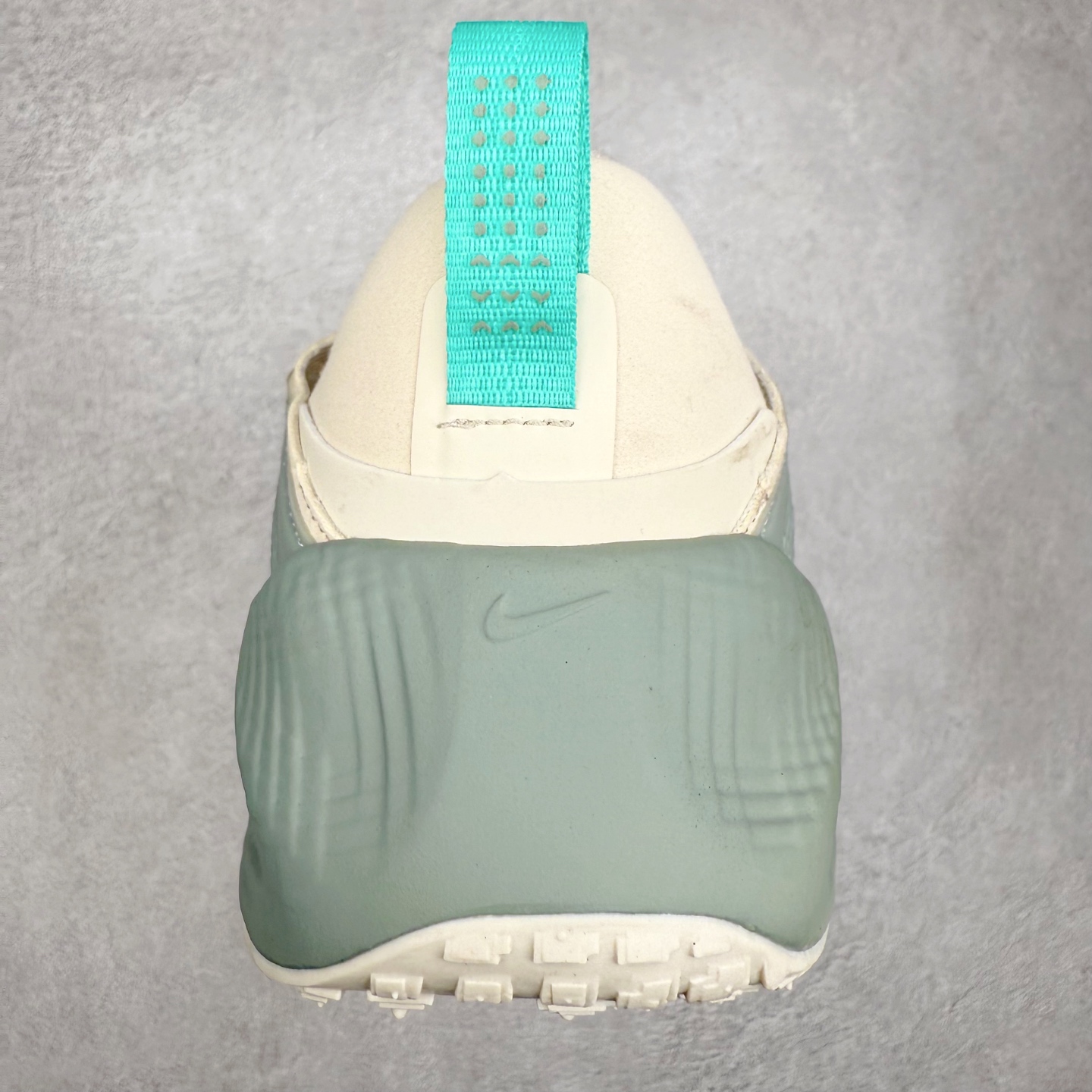 图片[8]-HYEIN SEO x NK Ava Rover 百搭舒适耐磨低帮跑步鞋 男女同款 流线型轮廓，通过轻薄物料鞋面结合 TPU 网格状支撑示人，增厚的中底材质选用 ReactX 加持，华夫外底收尾。鞋垫与后跟鞋提，克制点缀 Hyein Seo 字样。鞋垫与鞋提则采用菱形格纹的变化元素呈现。实拍调校N版已经零色差零失真 百分百还原实物色彩所见即所得 不存在货不对板色差等低级问题 选购参考实物拍摄 不混卖不参货 只用心做好货严格选品 承诺混一赔十 尺码：36 36.5 37.5 38 38.5 39 40 40.5 41 42 42.5 43 44 44.5 45-选品中心