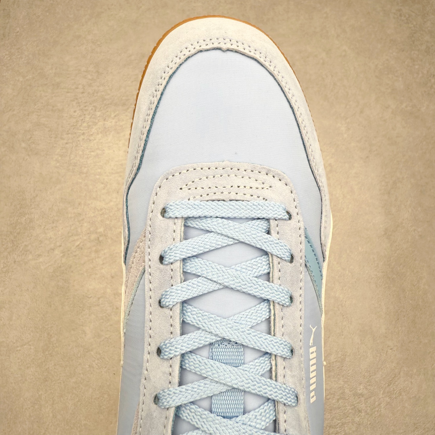 图片[4]-PUMA Bella Donna SD WMNS 彪马舒适百搭 低帮生活休闲鞋 彪马（Puma）是全球著名的运动品牌，中文作彪马，意为美洲狮，由创始人鲁道夫•达斯勒（Rudolf Dassler）于1948年在德国建立了这个品牌，数十年来PUMA一直在运动界位居要角，近几年来更成功的结合运动、休闲，时尚为一体，跃升为年轻人最爱品牌之一。实拍调校N版已经零色差零失真 百分百还原实物色彩所见即所得 不存在货不对板色差等低级问题 选购参考实物拍摄 不混卖不参货 只用心做好货严格选品 承诺混一赔十 尺码：36 36.5 37.5 38 38.5 39 40 40.5 41 42 42.5 43 44 44.5 45-选品中心