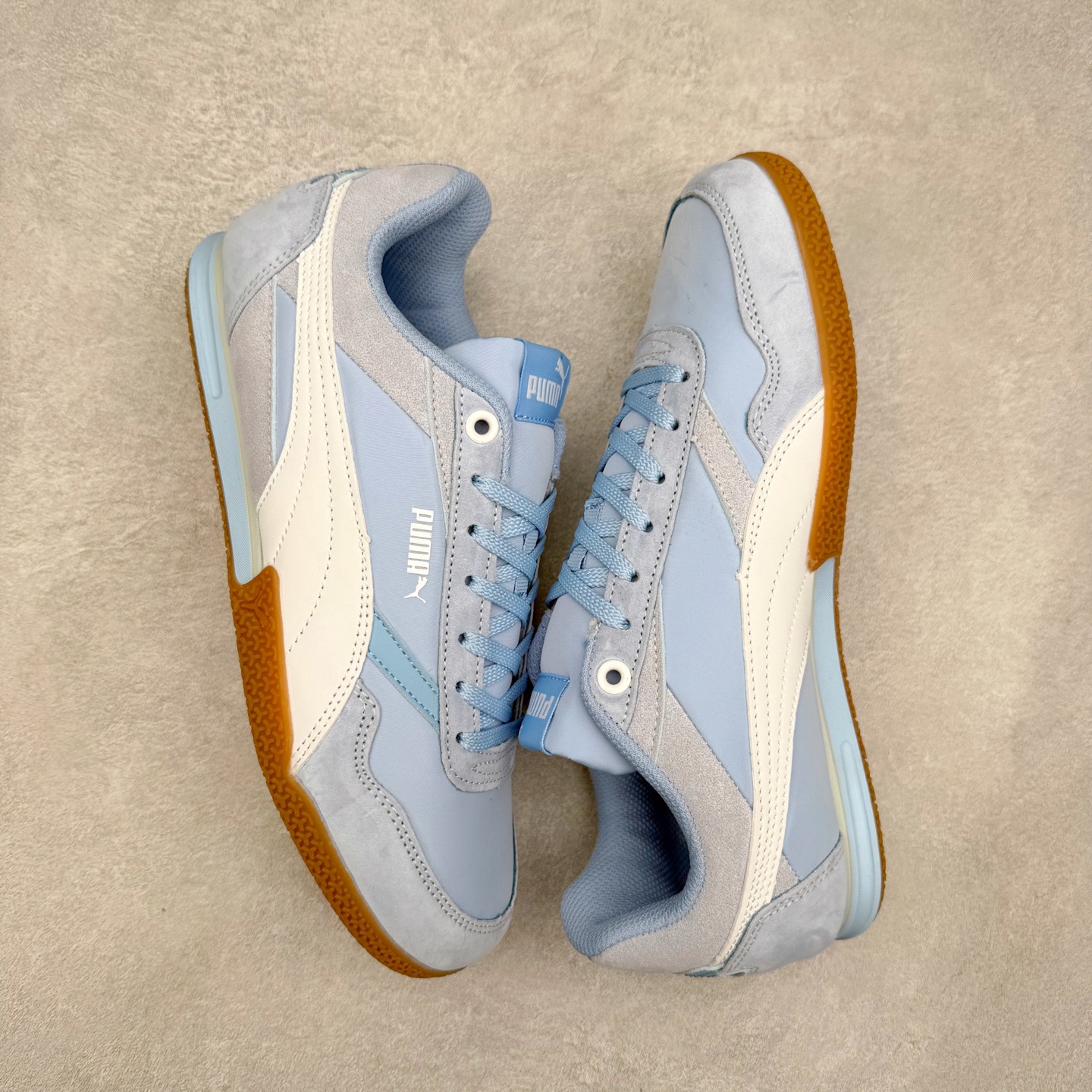 图片[3]-PUMA Bella Donna SD WMNS 彪马舒适百搭 低帮生活休闲鞋 彪马（Puma）是全球著名的运动品牌，中文作彪马，意为美洲狮，由创始人鲁道夫•达斯勒（Rudolf Dassler）于1948年在德国建立了这个品牌，数十年来PUMA一直在运动界位居要角，近几年来更成功的结合运动、休闲，时尚为一体，跃升为年轻人最爱品牌之一。实拍调校N版已经零色差零失真 百分百还原实物色彩所见即所得 不存在货不对板色差等低级问题 选购参考实物拍摄 不混卖不参货 只用心做好货严格选品 承诺混一赔十 尺码：36 36.5 37.5 38 38.5 39 40 40.5 41 42 42.5 43 44 44.5 45-选品中心