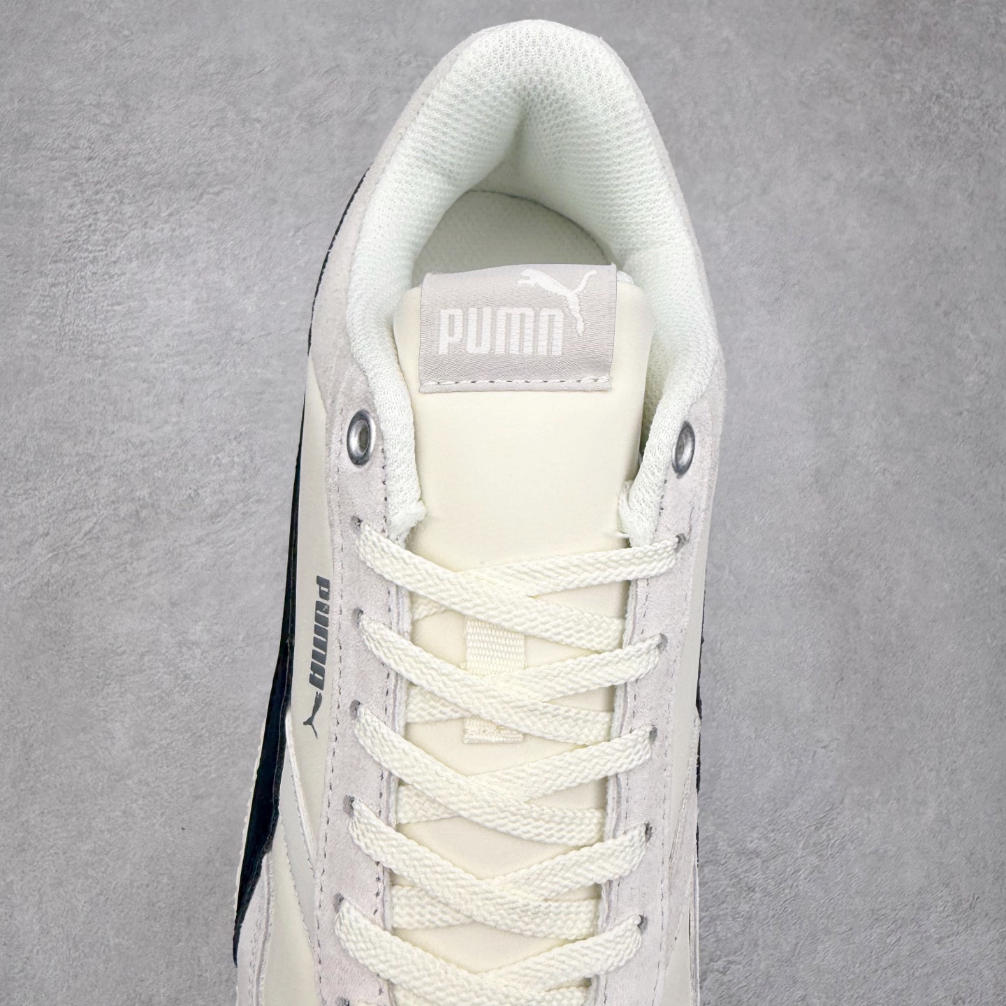 图片[5]-PUMA Bella Donna SD WMNS 彪马舒适百搭 低帮生活休闲鞋 彪马（Puma）是全球著名的运动品牌，中文作彪马，意为美洲狮，由创始人鲁道夫•达斯勒（Rudolf Dassler）于1948年在德国建立了这个品牌，数十年来PUMA一直在运动界位居要角，近几年来更成功的结合运动、休闲，时尚为一体，跃升为年轻人最爱品牌之一。实拍调校N版已经零色差零失真 百分百还原实物色彩所见即所得 不存在货不对板色差等低级问题 选购参考实物拍摄 不混卖不参货 只用心做好货严格选品 承诺混一赔十 尺码：36 36.5 37.5 38 38.5 39 40 40.5 41 42 42.5 43 44 44.5 45-选品中心