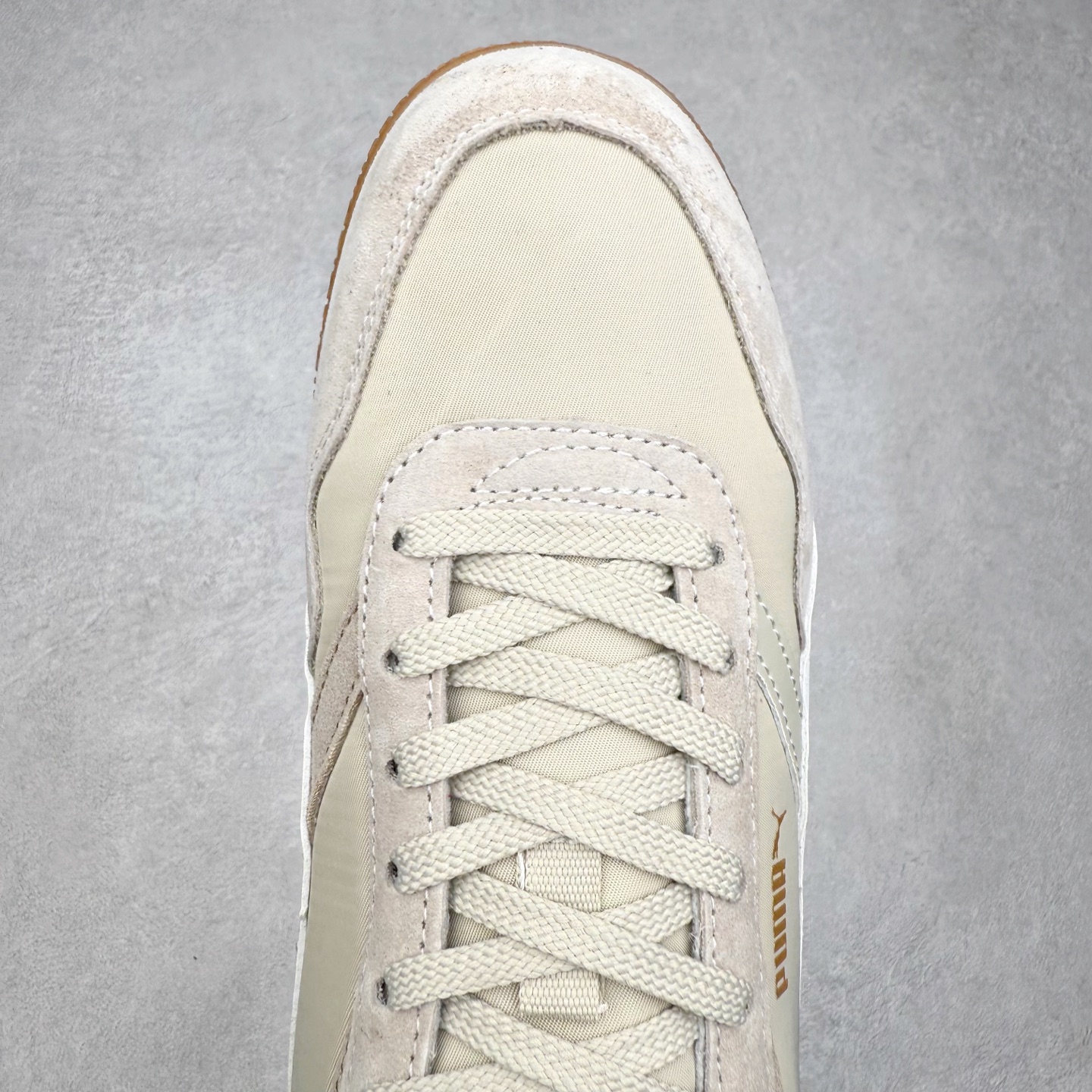 图片[4]-PUMA Bella Donna SD WMNS 彪马舒适百搭 低帮生活休闲鞋 彪马（Puma）是全球著名的运动品牌，中文作彪马，意为美洲狮，由创始人鲁道夫•达斯勒（Rudolf Dassler）于1948年在德国建立了这个品牌，数十年来PUMA一直在运动界位居要角，近几年来更成功的结合运动、休闲，时尚为一体，跃升为年轻人最爱品牌之一。实拍调校N版已经零色差零失真 百分百还原实物色彩所见即所得 不存在货不对板色差等低级问题 选购参考实物拍摄 不混卖不参货 只用心做好货严格选品 承诺混一赔十 尺码：36 36.5 37.5 38 38.5 39 40 40.5 41 42 42.5 43 44 44.5 45-选品中心