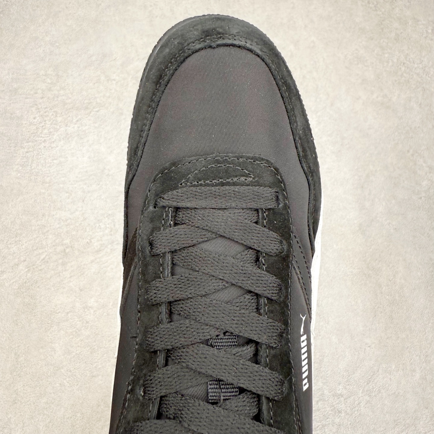 图片[4]-PUMA Bella Donna SD WMNS 彪马舒适百搭 低帮生活休闲鞋 彪马（Puma）是全球著名的运动品牌，中文作彪马，意为美洲狮，由创始人鲁道夫•达斯勒（Rudolf Dassler）于1948年在德国建立了这个品牌，数十年来PUMA一直在运动界位居要角，近几年来更成功的结合运动、休闲，时尚为一体，跃升为年轻人最爱品牌之一。实拍调校N版已经零色差零失真 百分百还原实物色彩所见即所得 不存在货不对板色差等低级问题 选购参考实物拍摄 不混卖不参货 只用心做好货严格选品 承诺混一赔十 尺码：36 36.5 37.5 38 38.5 39 40 40.5 41 42 42.5 43 44 44.5 45-选品中心