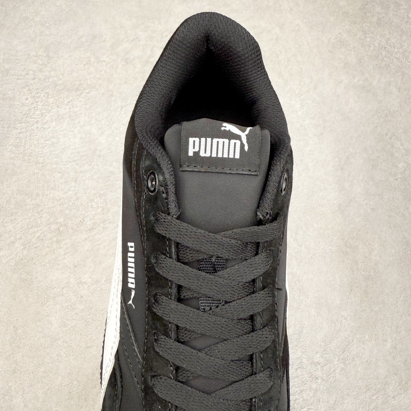 图片[5]-PUMA Bella Donna SD WMNS 彪马舒适百搭 低帮生活休闲鞋 彪马（Puma）是全球著名的运动品牌，中文作彪马，意为美洲狮，由创始人鲁道夫•达斯勒（Rudolf Dassler）于1948年在德国建立了这个品牌，数十年来PUMA一直在运动界位居要角，近几年来更成功的结合运动、休闲，时尚为一体，跃升为年轻人最爱品牌之一。实拍调校N版已经零色差零失真 百分百还原实物色彩所见即所得 不存在货不对板色差等低级问题 选购参考实物拍摄 不混卖不参货 只用心做好货严格选品 承诺混一赔十 尺码：36 36.5 37.5 38 38.5 39 40 40.5 41 42 42.5 43 44 44.5 45-选品中心