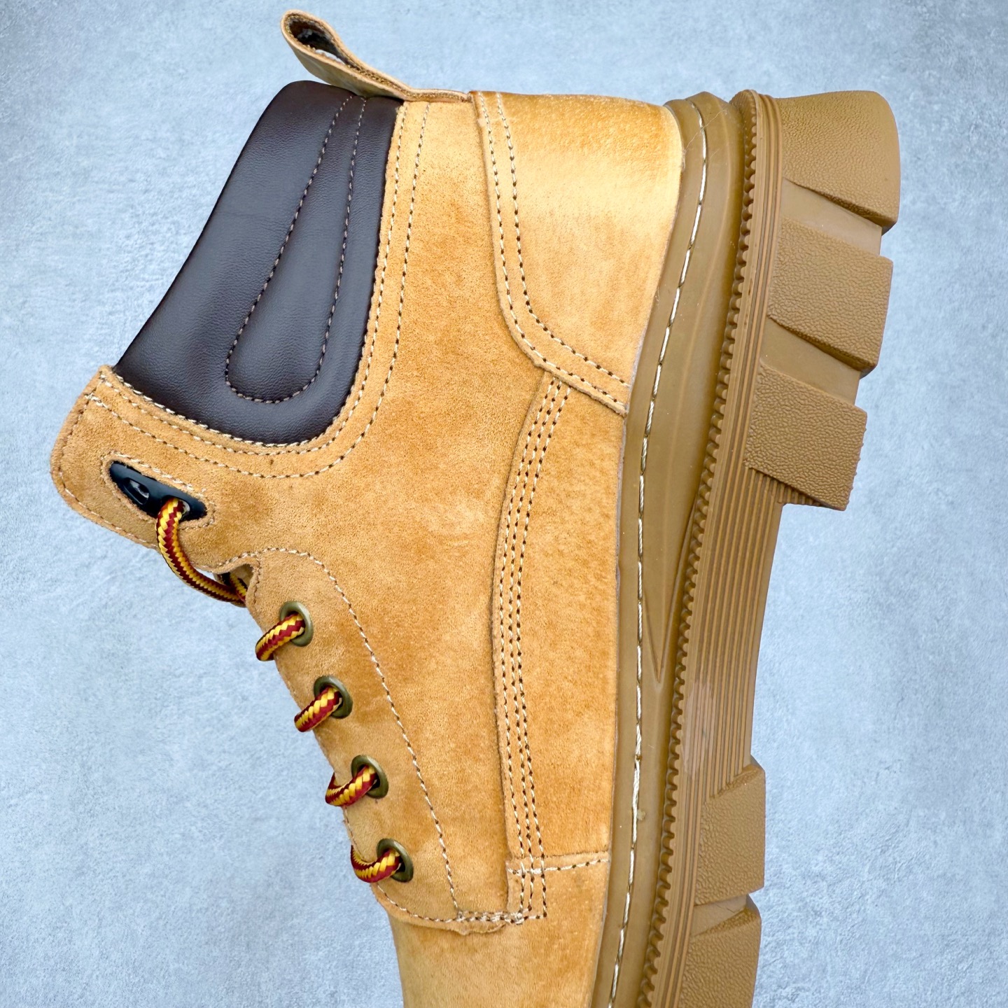 图片[7]-Timberland添柏岚/天伯伦户外中帮休闲大黄靴系列 广东大厂品质 原盒原包装 面料采用意大利🇮🇹顶级磨砂细纹牛皮 搭配防臭防腐真皮乳胶鞋垫 给您完美的穿着体验 质量考究耐穿 型男必备 专治不帅 高品质脚感一流 尺码：38 39 40 41 42 43 44（皮鞋码）-选品中心