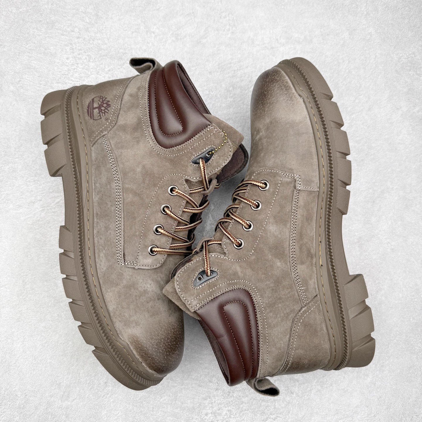 图片[3]-Timberland添柏岚/天伯伦户外中帮休闲大黄靴系列 广东大厂品质 原盒原包装 面料采用意大利🇮🇹顶级磨砂细纹牛皮 搭配防臭防腐真皮乳胶鞋垫 给您完美的穿着体验 质量考究耐穿 型男必备 专治不帅 高品质脚感一流 尺码：38 39 40 41 42 43 44（皮鞋码）-选品中心