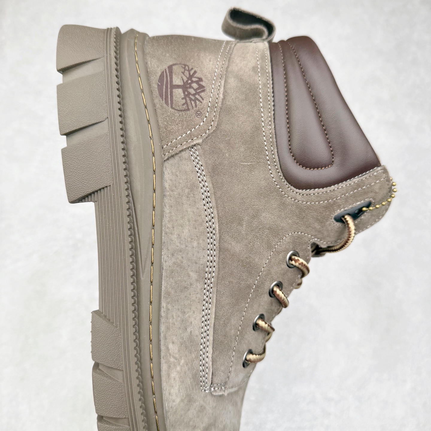 图片[6]-Timberland添柏岚/天伯伦户外中帮休闲大黄靴系列 广东大厂品质 原盒原包装 面料采用意大利🇮🇹顶级磨砂细纹牛皮 搭配防臭防腐真皮乳胶鞋垫 给您完美的穿着体验 质量考究耐穿 型男必备 专治不帅 高品质脚感一流 尺码：38 39 40 41 42 43 44（皮鞋码）-选品中心