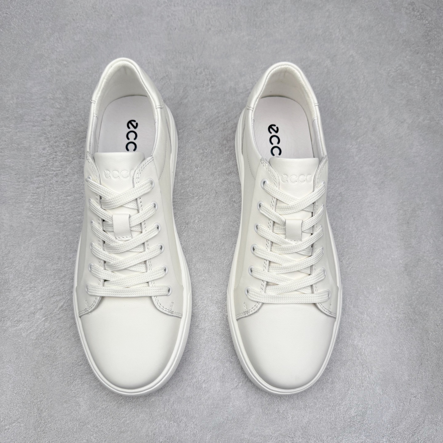 图片[2]-ECCO爱步街头系列牛皮运动潮流减震耐磨低帮板鞋 ECCO以三大核心特征为依托：北欧设计风格、鞋履制作、积极的生活方式。北欧设计风格：北欧设计特点是独特、有格调、实用和简约，并且品质优良。鞋履制作：ECCO钟爱鞋履制作以及一切与鞋履制作相关的事物。积极的生活方式：ECCO的创始人希望制作出的鞋履无需磨合，即可完美贴合脚型，帮助人们享受行走的乐趣。ECCO的成功源自其产品质量和创新的技术水平，恪守“鞋遵循双足”的设计理念，将的舒适度和风格融为一体。ECCO跑遍全世界寻找创新的原料。从制革制鞋一体化的设置，源头上控制皮革质量，确保对人体无害。 尺码：38 39 40 41 42 43 44 （皮鞋码）-选品中心