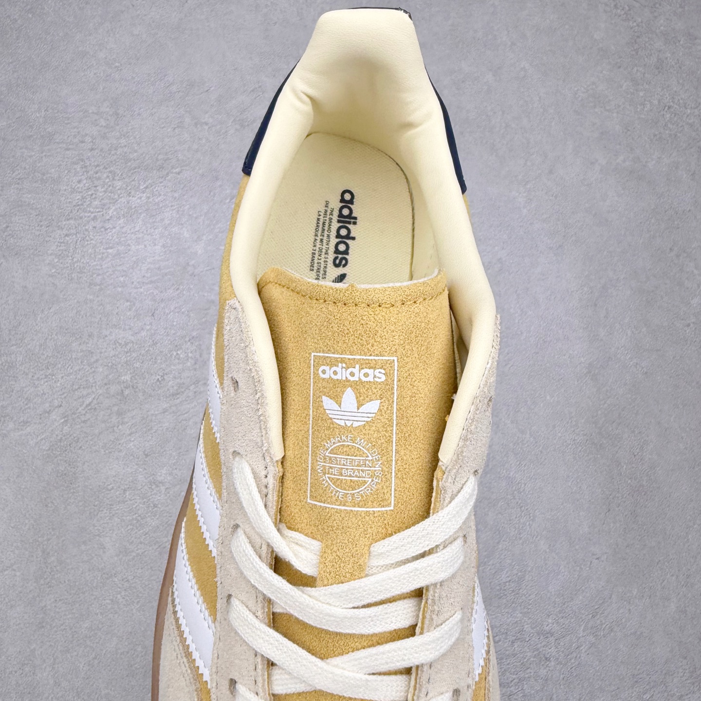 图片[5]-AD Gazelle Indoor Trainers 羚羊内训系列低帮复古百搭休闲运动德训风板鞋 JI3523 90年代经典的复刻版！自60年代以足球训练鞋面世以来,Gazelle就以其经典设计席卷全球。1991年版本的复刻,再造经典Gazelle。采用皮革打造,搭配浊色细节,让这款经典更加简约。尺码：36 36⅔ 37⅓ 38 38⅔ 39⅓ 40 40⅔ 41⅓ 42 42⅔ 43⅓ 44⅓ 44⅔ 45-选品中心