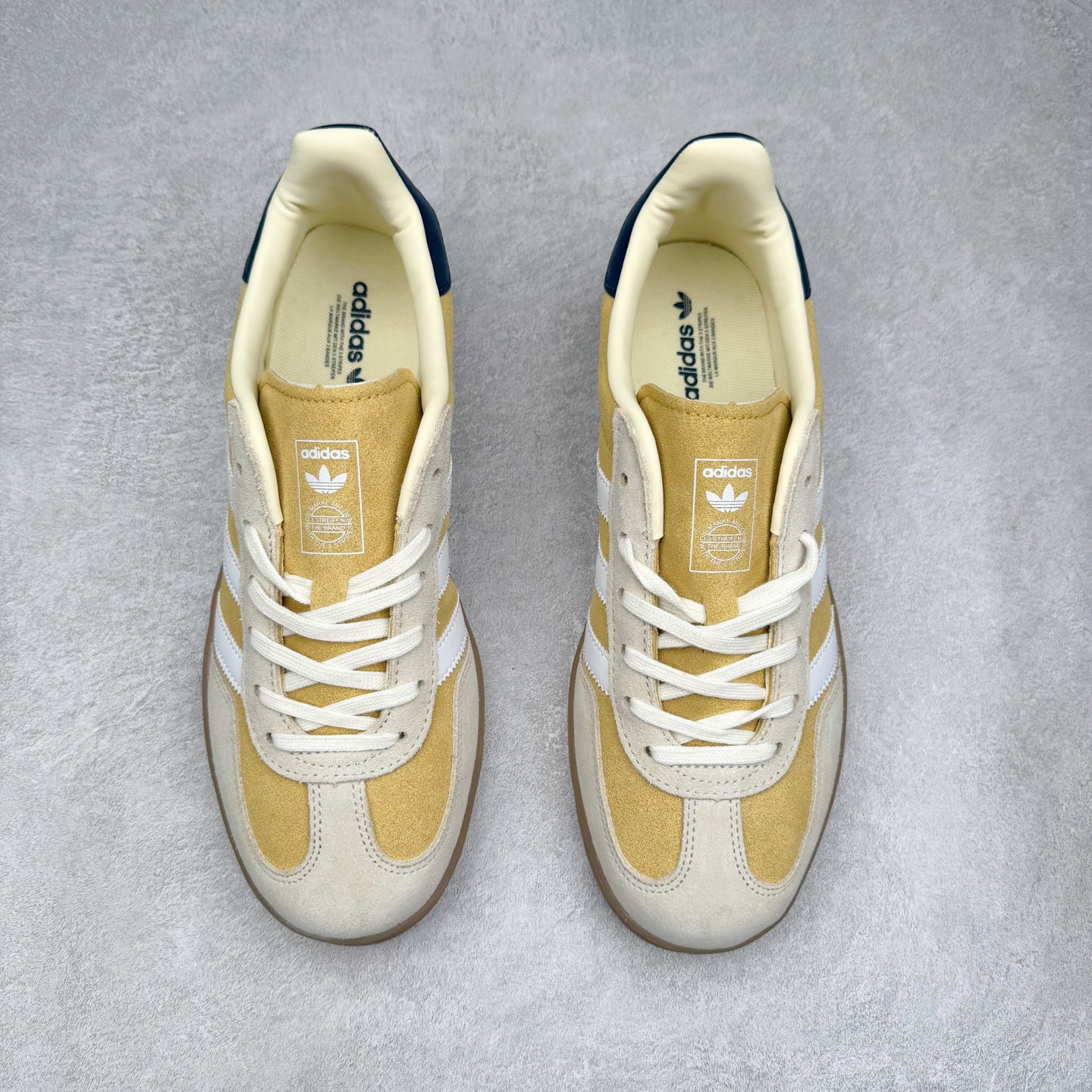 图片[2]-AD Gazelle Indoor Trainers 羚羊内训系列低帮复古百搭休闲运动德训风板鞋 JI3523 90年代经典的复刻版！自60年代以足球训练鞋面世以来,Gazelle就以其经典设计席卷全球。1991年版本的复刻,再造经典Gazelle。采用皮革打造,搭配浊色细节,让这款经典更加简约。尺码：36 36⅔ 37⅓ 38 38⅔ 39⅓ 40 40⅔ 41⅓ 42 42⅔ 43⅓ 44⅓ 44⅔ 45-选品中心