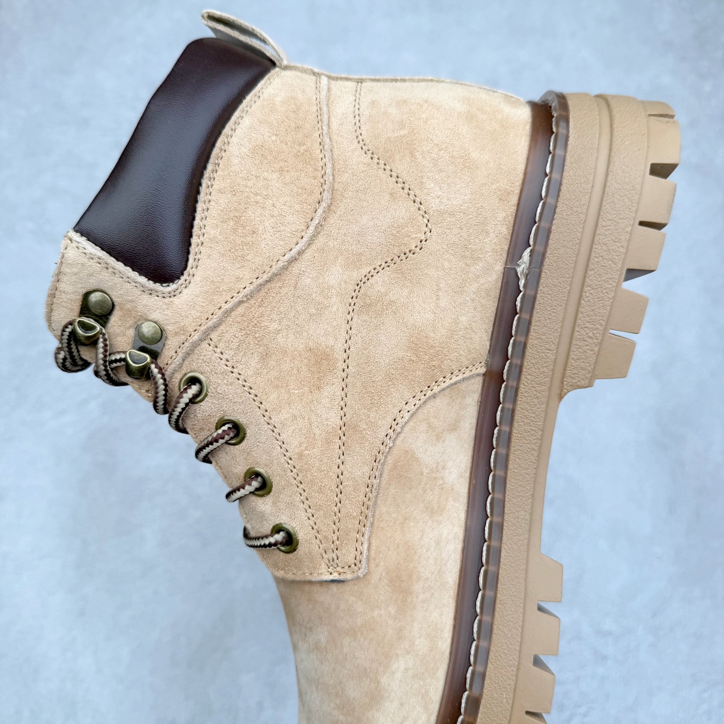 图片[7]-CAT卡特 户外工装轻底休闲马丁靴大黄靴系列 广东大厂品质 全新工艺升级 全鞋真牛皮材料 大底到五金都是代工厂原材料制作 同原版固特异永不开胶工艺 好货不杀猪 首单质量严格把控 全网独家首发 品质毋庸置疑 全套官网统一包装 今年冬季防寒户外专用 日常随意搭配 尺码：39 40 41 42 43 44（皮鞋码）-选品中心