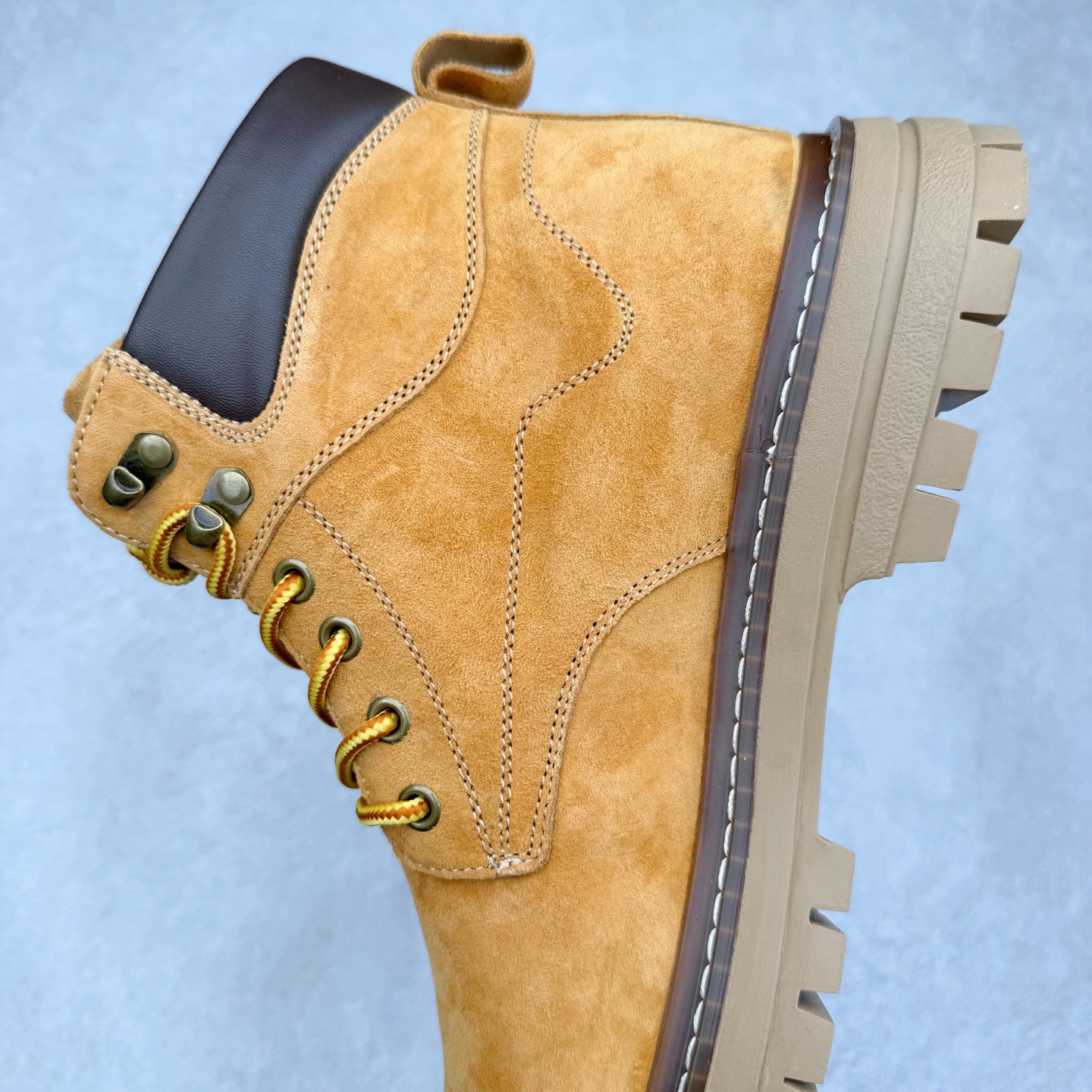 图片[7]-CAT卡特 户外工装轻底休闲马丁靴大黄靴系列 广东大厂品质 全新工艺升级 全鞋真牛皮材料 大底到五金都是代工厂原材料制作 同原版固特异永不开胶工艺 好货不杀猪 首单质量严格把控 全网独家首发 品质毋庸置疑 全套官网统一包装 今年冬季防寒户外专用 日常随意搭配 尺码：39 40 41 42 43 44（皮鞋码）-选品中心