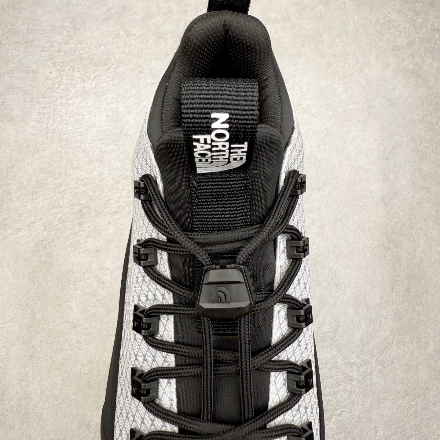 图片[5]-THE NORTH FACE GLENCLYFFE 北面格伦斯尼斯系列低帮机能户外风徒步登山运动训练鞋 舒适百搭织物低帮休闲城市通勤跑步鞋 原楦型开发纸版 采用防剐蹭复合麂皮组合模塑鞋头橡胶片鞋面材质 中底嵌入EVA缓震组合耐磨锯齿耐磨橡胶大底 尺码：37 38 38.5 39 40 40.5 41 42 42.5 43 44 44.5 45-选品中心