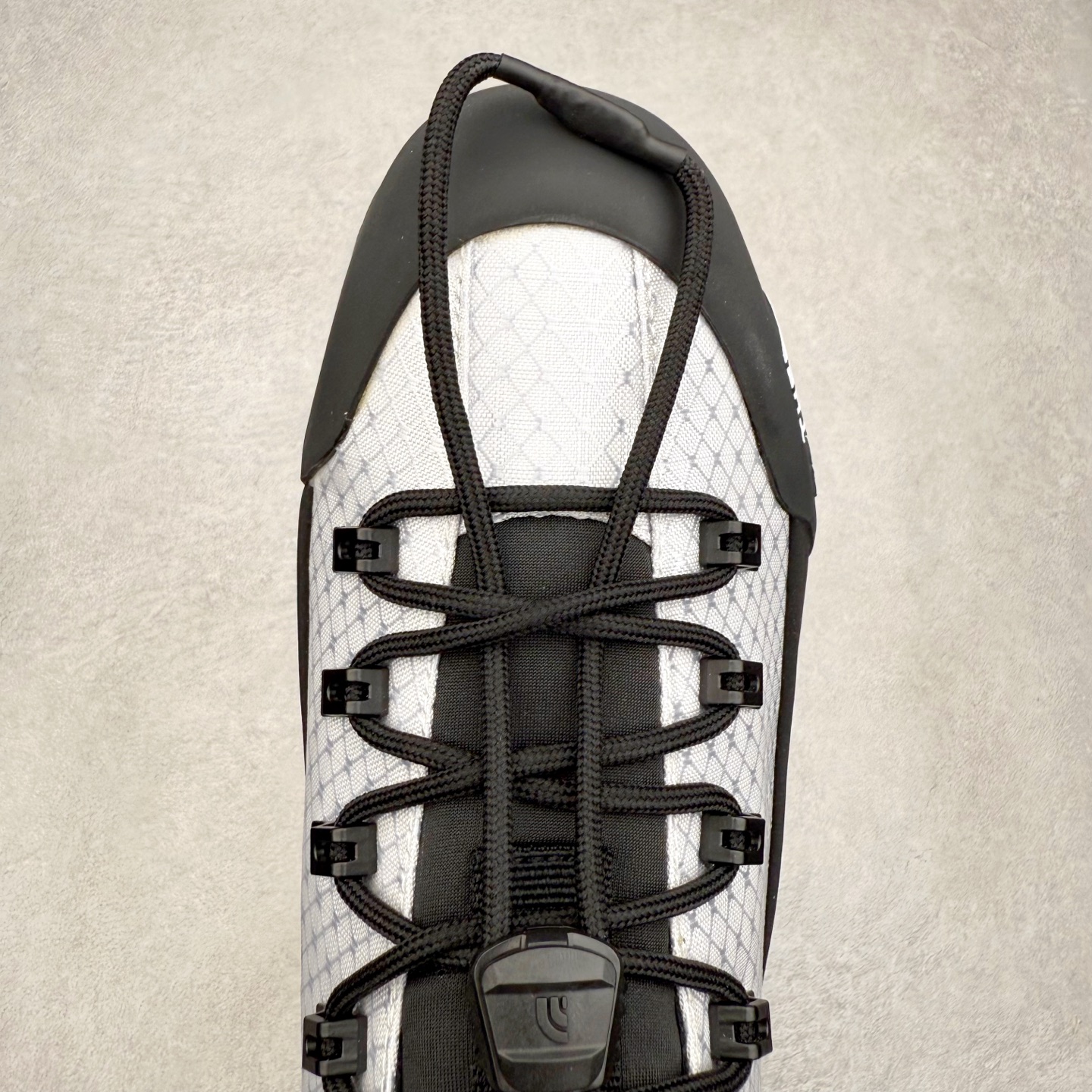 图片[4]-THE NORTH FACE GLENCLYFFE 北面格伦斯尼斯系列低帮机能户外风徒步登山运动训练鞋 舒适百搭织物低帮休闲城市通勤跑步鞋 原楦型开发纸版 采用防剐蹭复合麂皮组合模塑鞋头橡胶片鞋面材质 中底嵌入EVA缓震组合耐磨锯齿耐磨橡胶大底 尺码：37 38 38.5 39 40 40.5 41 42 42.5 43 44 44.5 45-选品中心