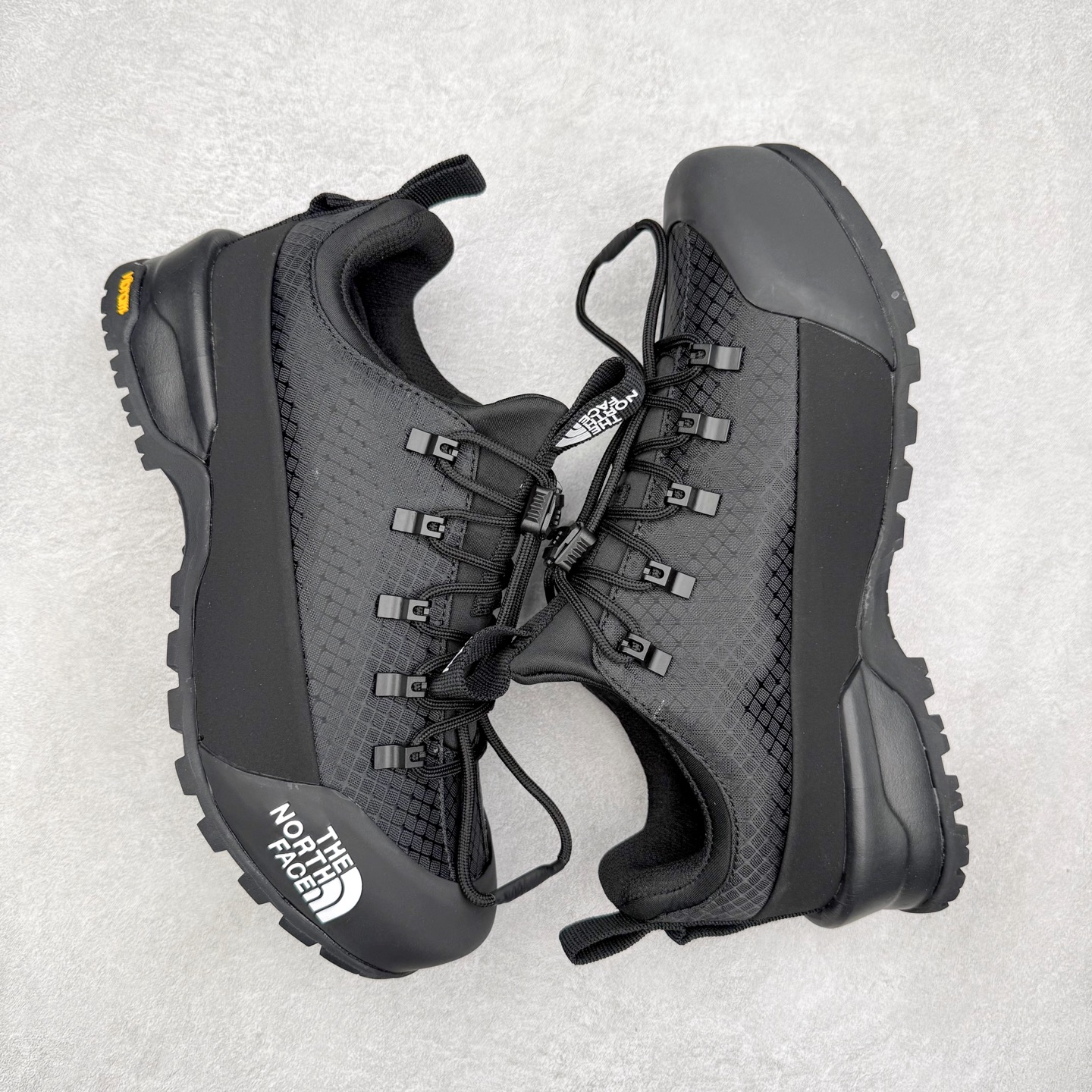 图片[3]-THE NORTH FACE GLENCLYFFE 北面格伦斯尼斯系列低帮机能户外风徒步登山运动训练鞋 舒适百搭织物低帮休闲城市通勤跑步鞋 原楦型开发纸版 采用防剐蹭复合麂皮组合模塑鞋头橡胶片鞋面材质 中底嵌入EVA缓震组合耐磨锯齿耐磨橡胶大底 尺码：37 38 38.5 39 40 40.5 41 42 42.5 43 44 44.5 45-选品中心