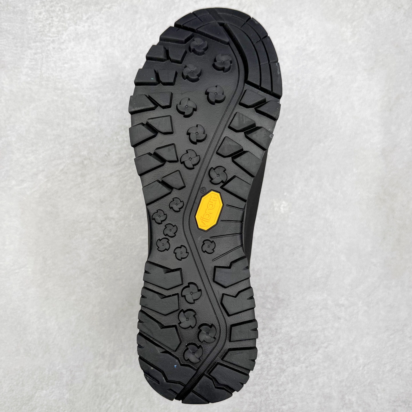 图片[9]-THE NORTH FACE GLENCLYFFE 北面格伦斯尼斯系列低帮机能户外风徒步登山运动训练鞋 舒适百搭织物低帮休闲城市通勤跑步鞋 原楦型开发纸版 采用防剐蹭复合麂皮组合模塑鞋头橡胶片鞋面材质 中底嵌入EVA缓震组合耐磨锯齿耐磨橡胶大底 尺码：37 38 38.5 39 40 40.5 41 42 42.5 43 44 44.5 45-选品中心