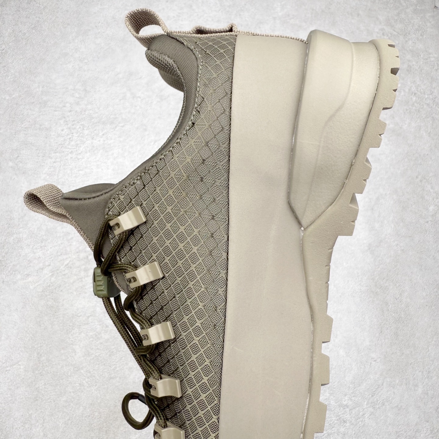 图片[7]-THE NORTH FACE GLENCLYFFE 北面格伦斯尼斯系列低帮机能户外风徒步登山运动训练鞋 舒适百搭织物低帮休闲城市通勤跑步鞋 原楦型开发纸版 采用防剐蹭复合麂皮组合模塑鞋头橡胶片鞋面材质 中底嵌入EVA缓震组合耐磨锯齿耐磨橡胶大底 尺码：37 38 38.5 39 40 40.5 41 42 42.5 43 44 44.5 45-选品中心