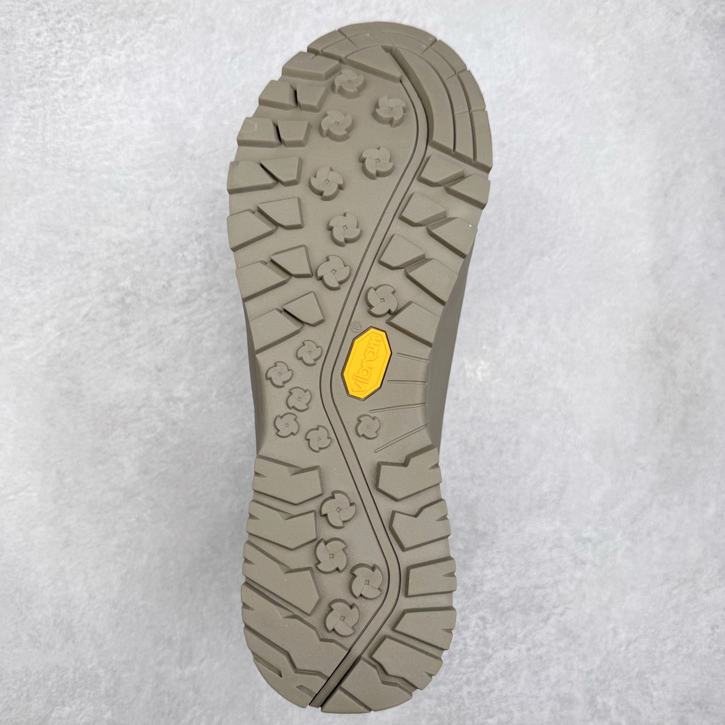 图片[9]-THE NORTH FACE GLENCLYFFE 北面格伦斯尼斯系列低帮机能户外风徒步登山运动训练鞋 舒适百搭织物低帮休闲城市通勤跑步鞋 原楦型开发纸版 采用防剐蹭复合麂皮组合模塑鞋头橡胶片鞋面材质 中底嵌入EVA缓震组合耐磨锯齿耐磨橡胶大底 尺码：37 38 38.5 39 40 40.5 41 42 42.5 43 44 44.5 45-选品中心