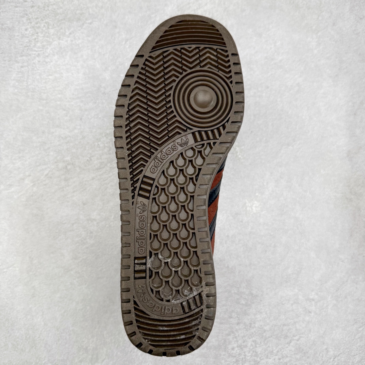 图片[9]-AD Originals Hand 2.0 百搭舒适耐磨低帮板鞋 男女同款 实拍调校N版已经零色差零失真 百分百还原实物色彩所见即所得 不存在货不对板色差等低级问题 选购参考实物拍摄 不混卖不参货 只用心做好货严格选品 承诺混一赔十 尺码：36 36.5 37.5 38 38.5 39 40 40.5 41 42 42.5 43 44 44.5 45-选品中心