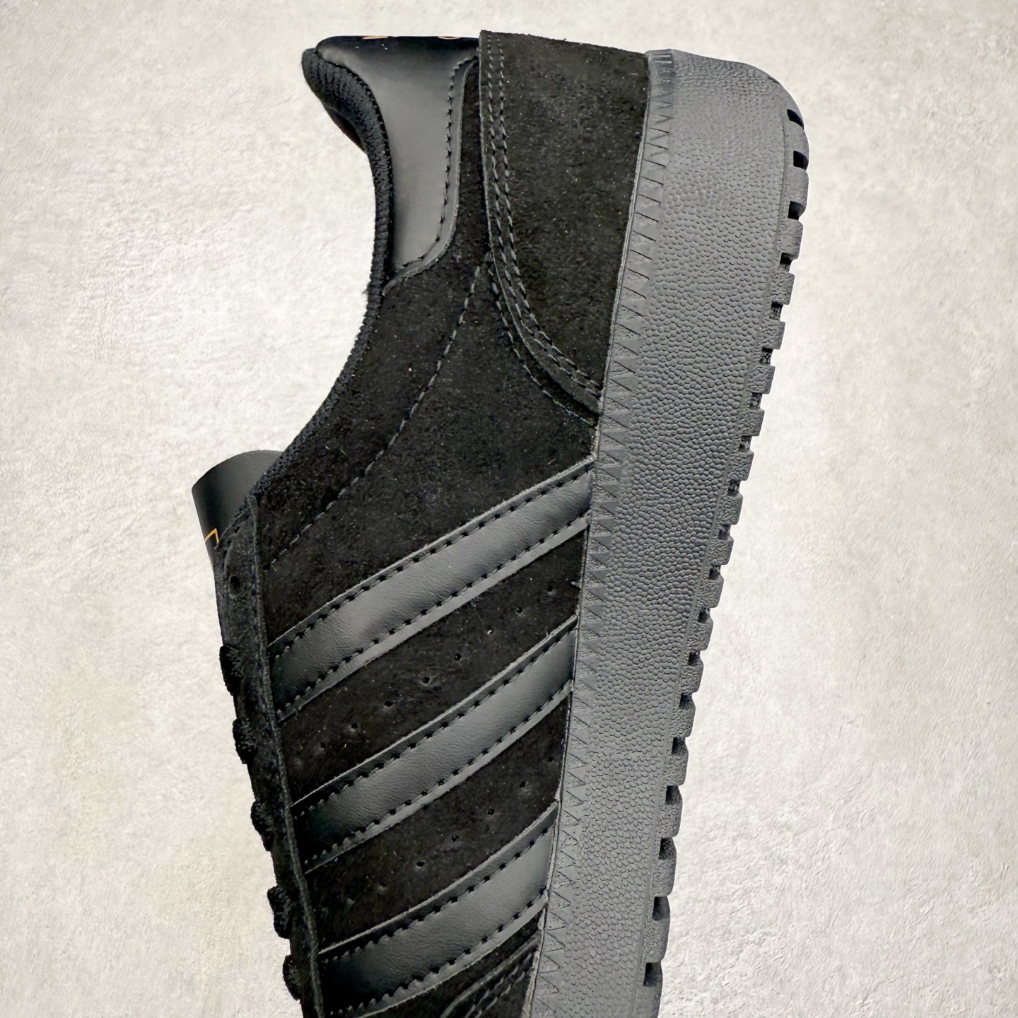 图片[7]-AD Originals Hand 2.0 百搭舒适耐磨低帮板鞋 男女同款 实拍调校N版已经零色差零失真 百分百还原实物色彩所见即所得 不存在货不对板色差等低级问题 选购参考实物拍摄 不混卖不参货 只用心做好货严格选品 承诺混一赔十 尺码：36 36.5 37.5 38 38.5 39 40 40.5 41 42 42.5 43 44 44.5 45-选品中心