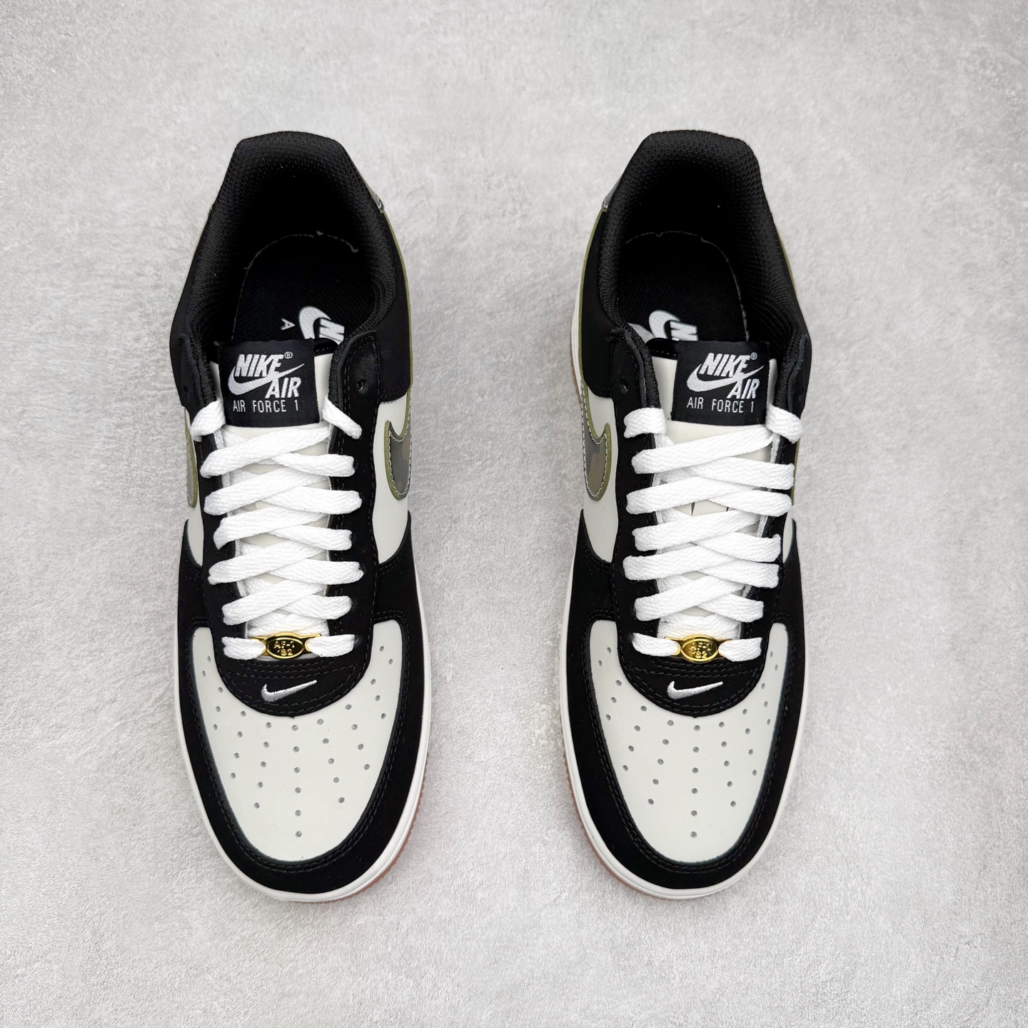 图片[2]-NK Air Force 1´07 Low 空军一号低帮百搭休闲运动板鞋 HQ1967-100 柔软、弹性十足的缓震性能和出色的中底设计 横跨复古与现代的外型结合 造就出风靡全球 三十多年的Force 1 直到今天还深受青睐 实拍调校N版已经零色差零失真 百分百还原实物色彩所见即所得 不存在货不对板色差等低级问题 选购参考实物拍摄 不混卖不参货 只用心做好货严格选品 承诺混一赔十 尺码：36 36.5 37.5 38 38.5 39 40 40.5 41 42 42.5 43 44 44.5 45-选品中心