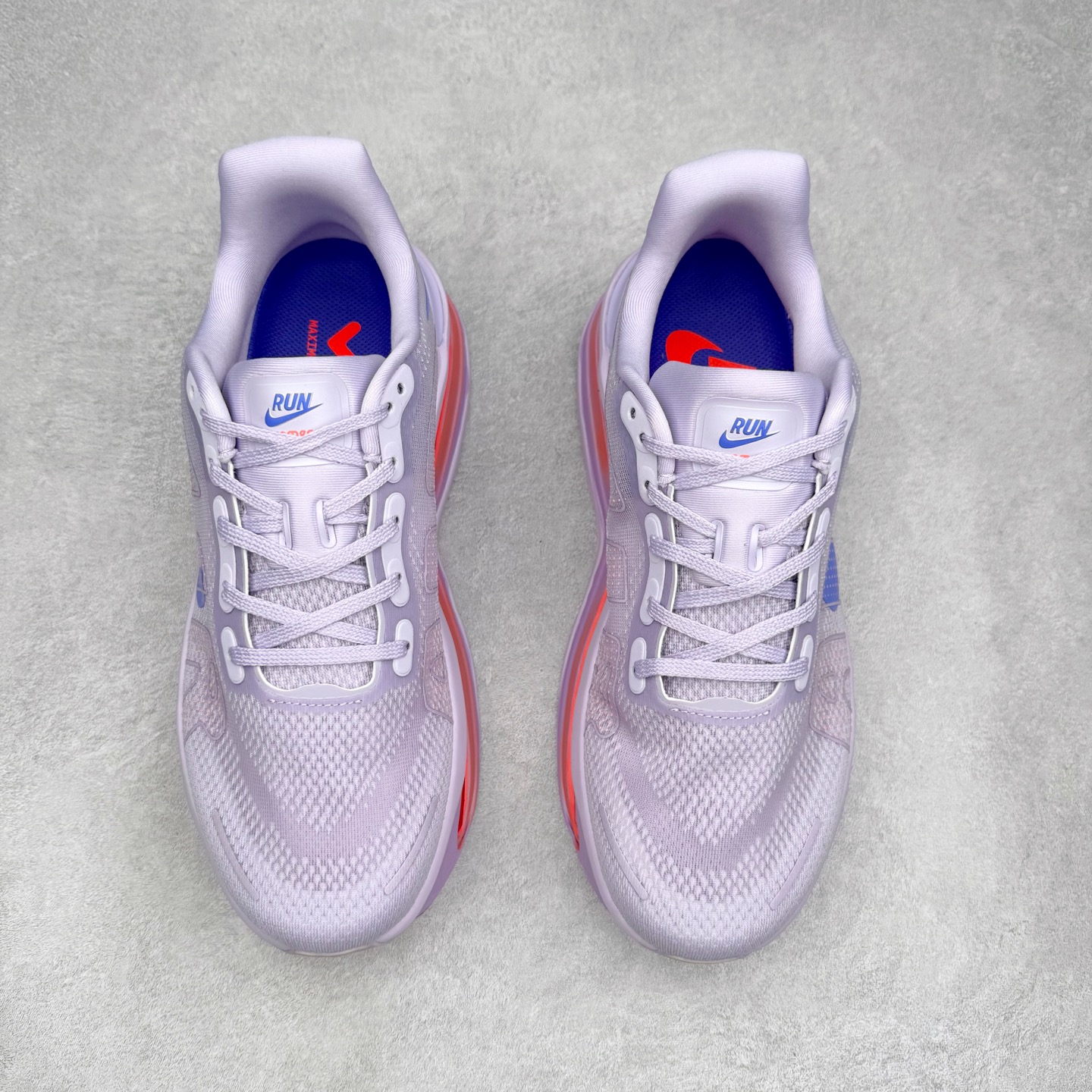 图片[2]-NK Vomero Premium 时尚舒适 网布防滑耐磨 低帮跑步鞋 HM5973-400 实拍调校N版已经零色差零失真 百分百还原实物色彩所见即所得 不存在货不对板色差等低级问题 选购参考实物拍摄 不混卖不参货 只用心做好货严格选品 承诺混一赔十 尺码：36 36.5 37.5 38 38.5 39 40 40.5 41 42 42.5 43 44 44.5 45-选品中心