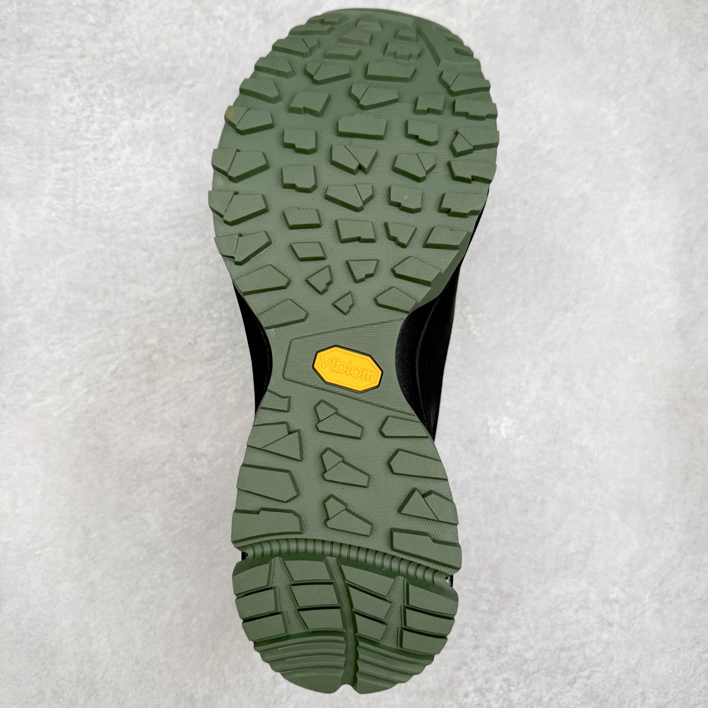 图片[9]-＃HP纯原 KAILAS 凯乐石 界山户外运动舒适时尚防滑透气低帮登山徒步鞋 KAILAS凯乐石品牌是全球三大全系攀登品牌之一，于2003年创立于中国广州，致力于为有攀登梦想的户外运动员及爱好者，研发制造功能性专业装备，满足他们在极限环境下安全舒适的需求，凯乐石专注于科技面料的开发及专业功能设计，产品线覆盖登山、攀岩、徒步、越野跑山、露营、旅行等多项户外运动，通过运动员的测试反馈，不断进化迭代，产品荣获国内外大奖71座，发明专利21个，更突破性的自主研发攀登器械，打造出中国的攀登硬实力。实拍调校N版已经零色差零失真 百分百还原实物色彩所见即所得 不存在货不对板色差等低级问题 选购参考实物拍摄 不混卖不参货 只用心做好货严格选品 承诺混一赔十 尺码：36 36.5 37.5 38 38.5 39 40 40.5 41 42 42.5 43 44 44.5 45-选品中心