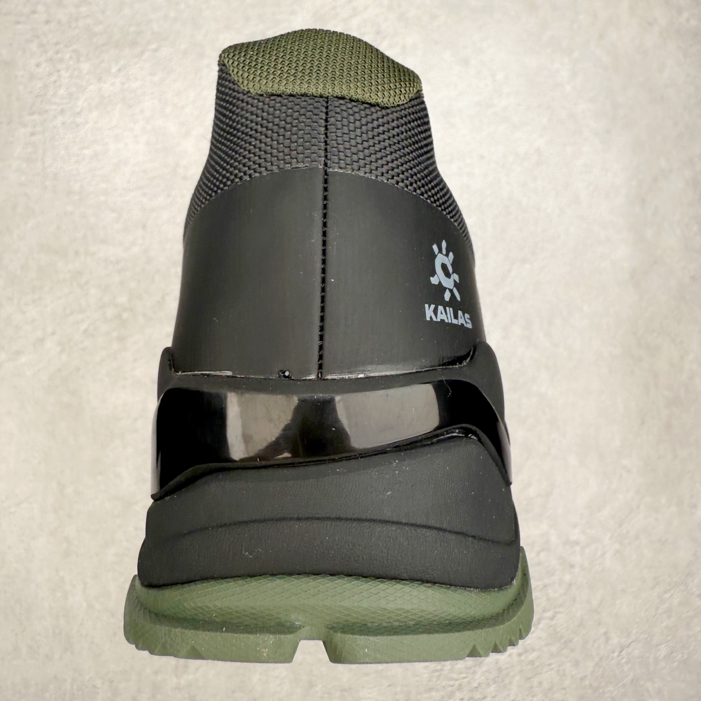 图片[8]-＃HP纯原 KAILAS 凯乐石 界山户外运动舒适时尚防滑透气低帮登山徒步鞋 KAILAS凯乐石品牌是全球三大全系攀登品牌之一，于2003年创立于中国广州，致力于为有攀登梦想的户外运动员及爱好者，研发制造功能性专业装备，满足他们在极限环境下安全舒适的需求，凯乐石专注于科技面料的开发及专业功能设计，产品线覆盖登山、攀岩、徒步、越野跑山、露营、旅行等多项户外运动，通过运动员的测试反馈，不断进化迭代，产品荣获国内外大奖71座，发明专利21个，更突破性的自主研发攀登器械，打造出中国的攀登硬实力。实拍调校N版已经零色差零失真 百分百还原实物色彩所见即所得 不存在货不对板色差等低级问题 选购参考实物拍摄 不混卖不参货 只用心做好货严格选品 承诺混一赔十 尺码：36 36.5 37.5 38 38.5 39 40 40.5 41 42 42.5 43 44 44.5 45-选品中心