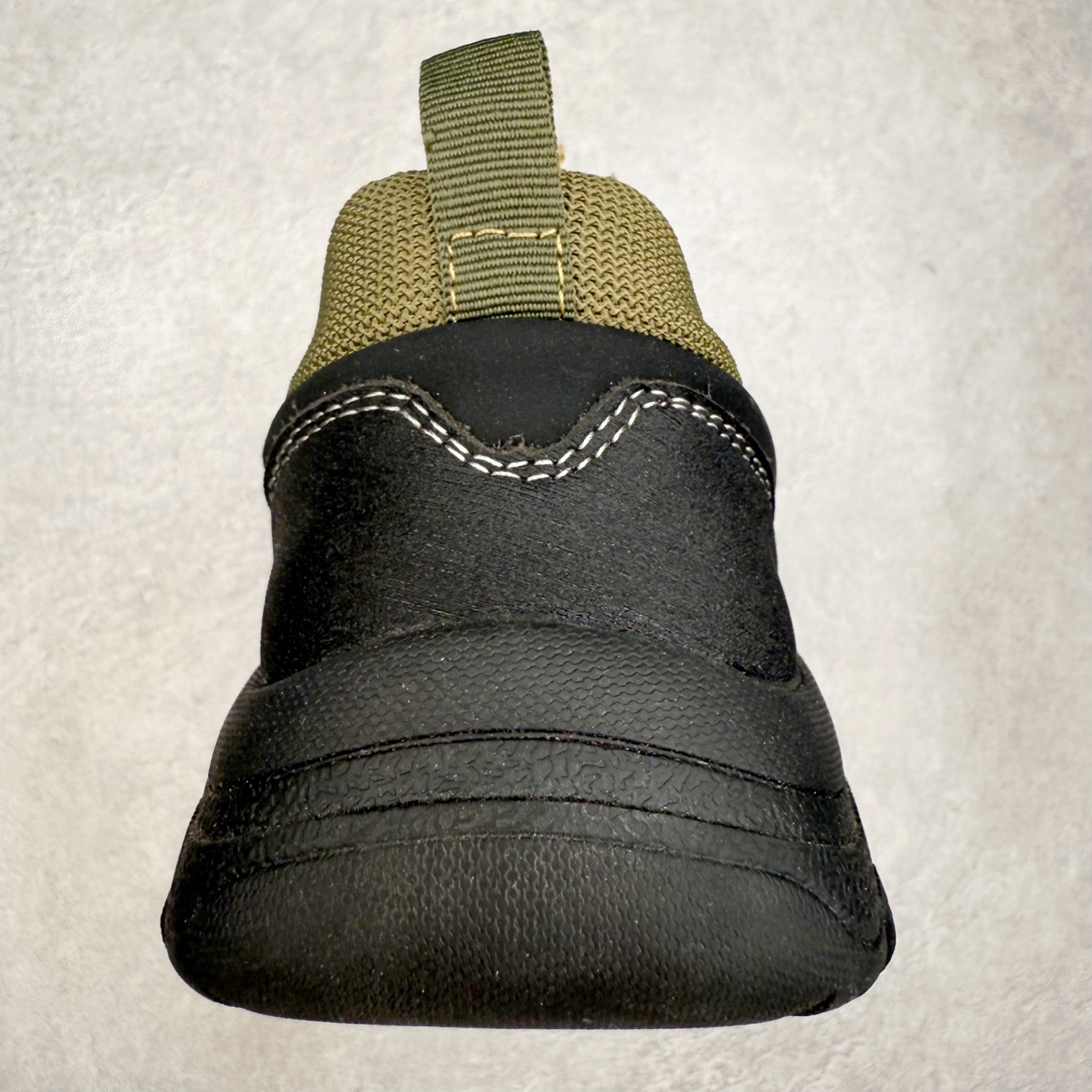 图片[8]-CAMEL骆驼 耐磨防滑 徒步登山 低帮 户外功能鞋 CAMEL骆驼，前身是来自天津的骆驼牌皮鞋厂，创立于1930年。经历近百年的市场激荡，CAMEL骆驼以个性、勇敢、探索及进取精神的丰富内涵成为风摩全球的户外运动品牌。以打造专业户外品牌为发展目标，以户外功能性体验为核心竞争力。CAMEL骆驼始终坚定把控产品高品质的需求，倾力研发出ENFO-TECH高科技系列，取得多项海内外重磅品质大奖，也收获了众多用户的信任和好评。截至目前，已有近4000家线下门店和5000万VIP客户，全面覆盖中国一二线城市，行销全球100多个国家和地区。未来，骆驼仍将继续追求高品质多样化的产品供应，为用户打造更舒适的户外穿着体验。实拍调校N版已经零色差零失真 百分百还原实物色彩所见即所得 不存在货不对板色差等低级问题 选购参考实物拍摄 不混卖不参货 只用心做好货严格选品 承诺混一赔十 尺码：36 36.5 37.5 38 38.5 39 40 40.5 41 42 42.5 43 44 44.5 45-选品中心