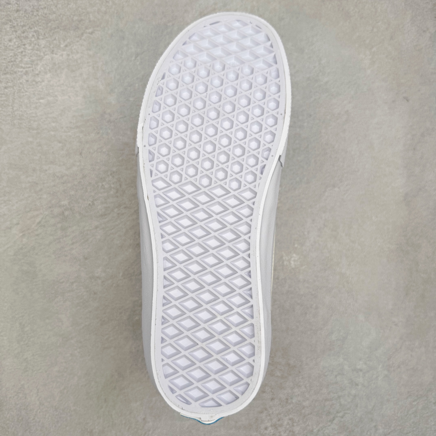 图片[9]-Vans Skate Safe Low 白色荔枝皮 官方新款 轻便舒适百搭休闲滑板鞋 尺码：35 36 36.5 37 38 38.5 39 40 40.5 41 42 42.5 43 44 45-选品中心