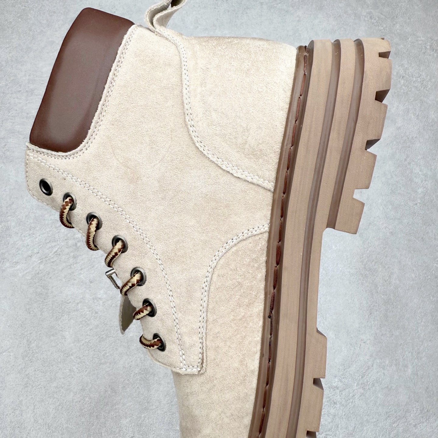 图片[7]-Timberland添柏岚/天伯伦户外中帮休闲大黄靴系列 广东大厂品质 原盒原包装 面料采用意大利🇮🇹顶级磨砂细纹牛皮 搭配防臭防腐真皮乳胶鞋垫 给您完美的穿着体验 质量考究耐穿 型男必备 专治不帅 高品质脚感一流 尺码：38 39 40 41 42 43 44（皮鞋码）-选品中心