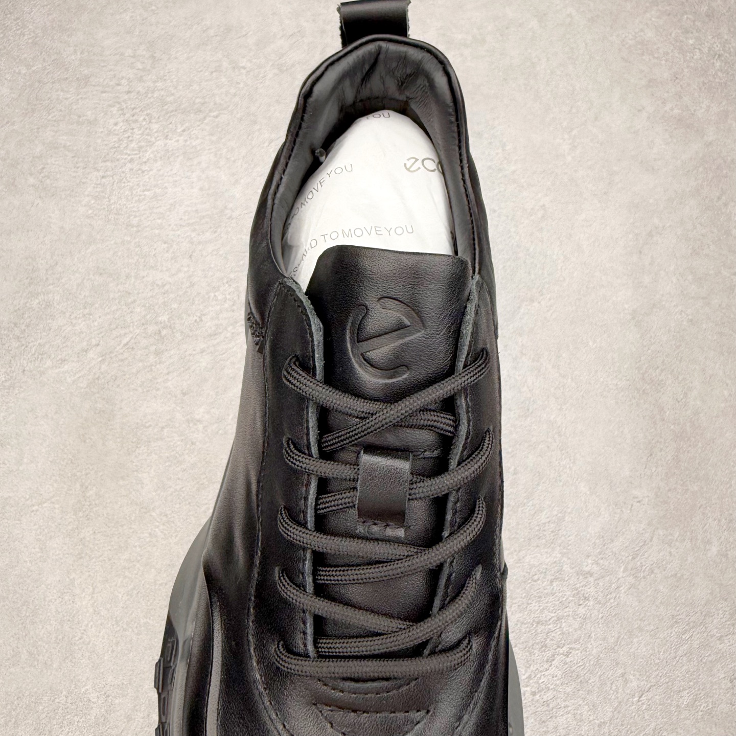 图片[5]-ECCO爱步健身男鞋 2023秋新款BIOM缓震舒适慢跑鞋 健步2.0 系列黄景瑜同款 城市运动鞋 GORE-TEX防水技术结合了优化的透气性和潮湿性天气防护的功能 直接注塑工艺连接鞋面与鞋底 一体成型，合脚耐穿 BIOM自然律动科技，令双足自然平行落地 长效缓震，带来裸足运动体验 橡胶大底，抓地力强，具有良好的防滑耐磨性 缓震透气 适跑畅练 尺码：39 40 41 42 43 44（正常码）-选品中心