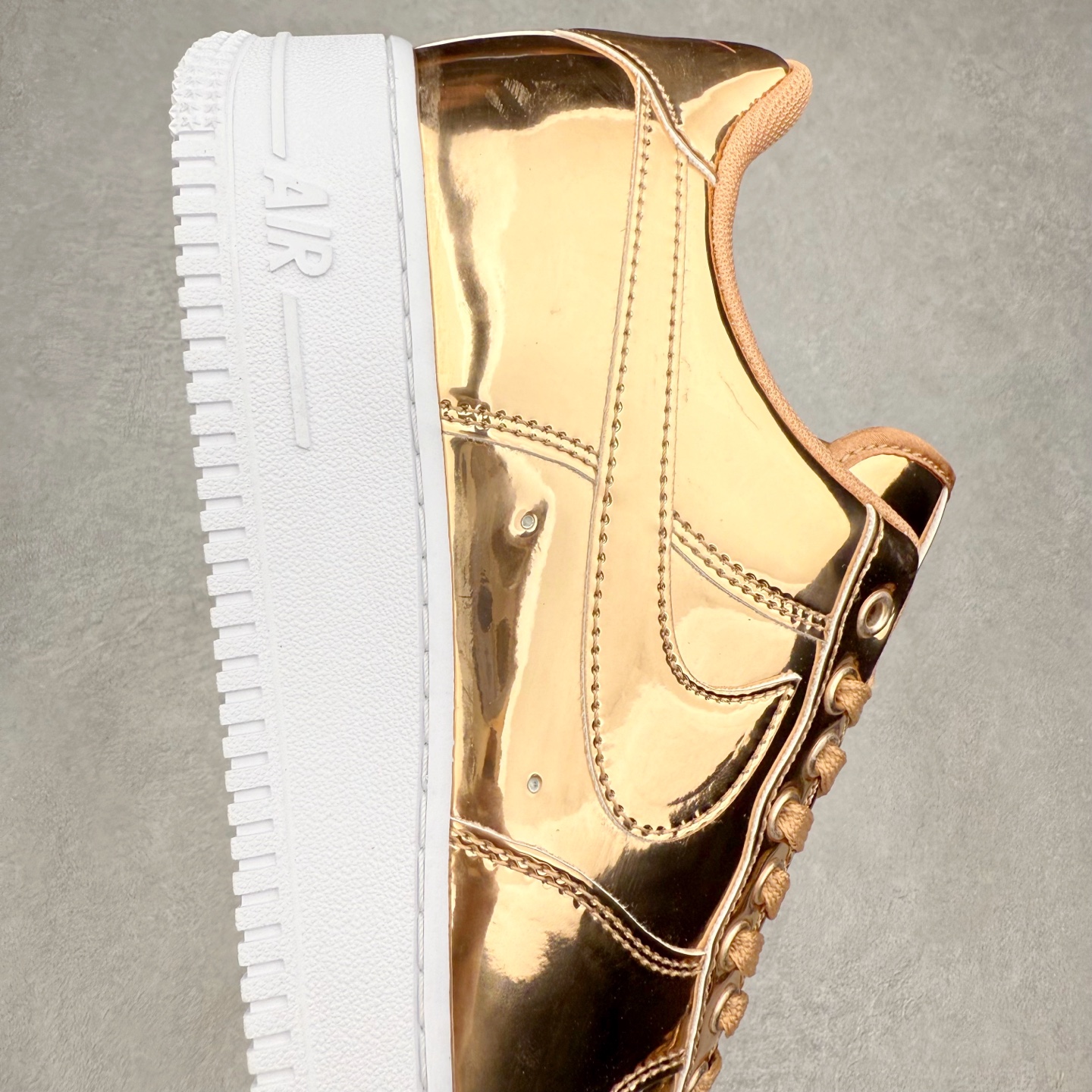 图片[6]-NK Air Force 1´07 Low 空军一号低帮百搭休闲运动板鞋 CQ6566-900 柔软、弹性十足的缓震性能和出色的中底设计 横跨复古与现代的外型结合 造就出风靡全球 三十多年的Force 1 直到今天还深受青睐 实拍调校N版已经零色差零失真 百分百还原实物色彩所见即所得 不存在货不对板色差等低级问题 选购参考实物拍摄 不混卖不参货 只用心做好货严格选品 承诺混一赔十 尺码：36 36.5 37.5 38 38.5 39 40 40.5 41 42 42.5 43 44 44.5 45-选品中心