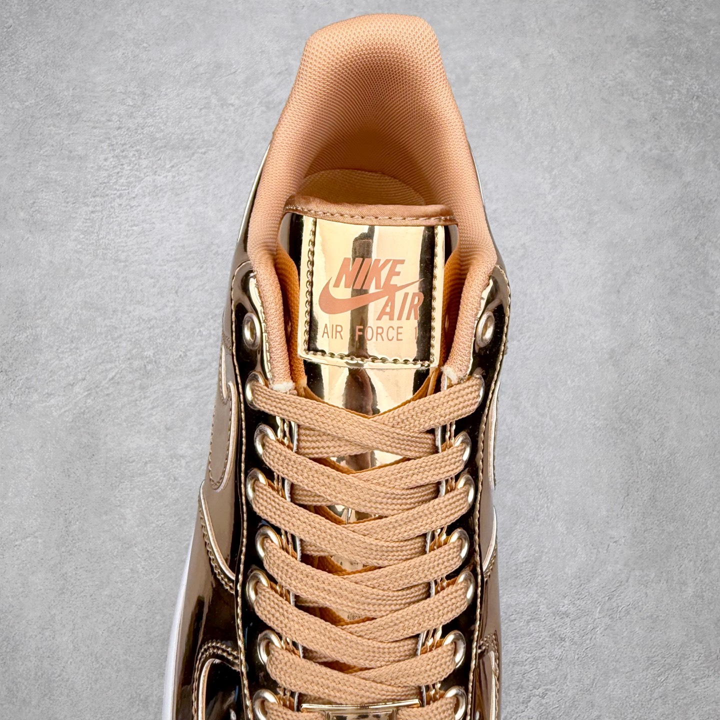 图片[5]-NK Air Force 1´07 Low 空军一号低帮百搭休闲运动板鞋 CQ6566-900 柔软、弹性十足的缓震性能和出色的中底设计 横跨复古与现代的外型结合 造就出风靡全球 三十多年的Force 1 直到今天还深受青睐 实拍调校N版已经零色差零失真 百分百还原实物色彩所见即所得 不存在货不对板色差等低级问题 选购参考实物拍摄 不混卖不参货 只用心做好货严格选品 承诺混一赔十 尺码：36 36.5 37.5 38 38.5 39 40 40.5 41 42 42.5 43 44 44.5 45-选品中心