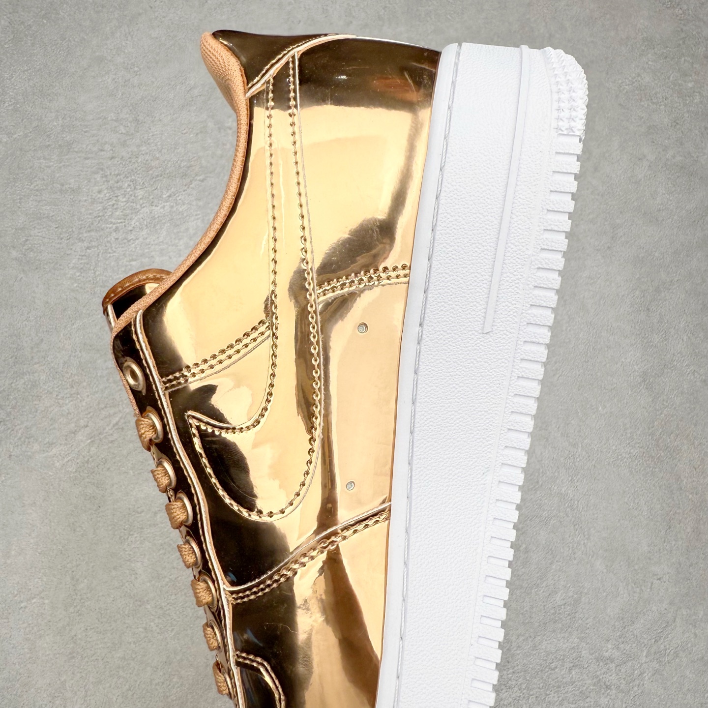 图片[7]-NK Air Force 1´07 Low 空军一号低帮百搭休闲运动板鞋 CQ6566-900 柔软、弹性十足的缓震性能和出色的中底设计 横跨复古与现代的外型结合 造就出风靡全球 三十多年的Force 1 直到今天还深受青睐 实拍调校N版已经零色差零失真 百分百还原实物色彩所见即所得 不存在货不对板色差等低级问题 选购参考实物拍摄 不混卖不参货 只用心做好货严格选品 承诺混一赔十 尺码：36 36.5 37.5 38 38.5 39 40 40.5 41 42 42.5 43 44 44.5 45-选品中心