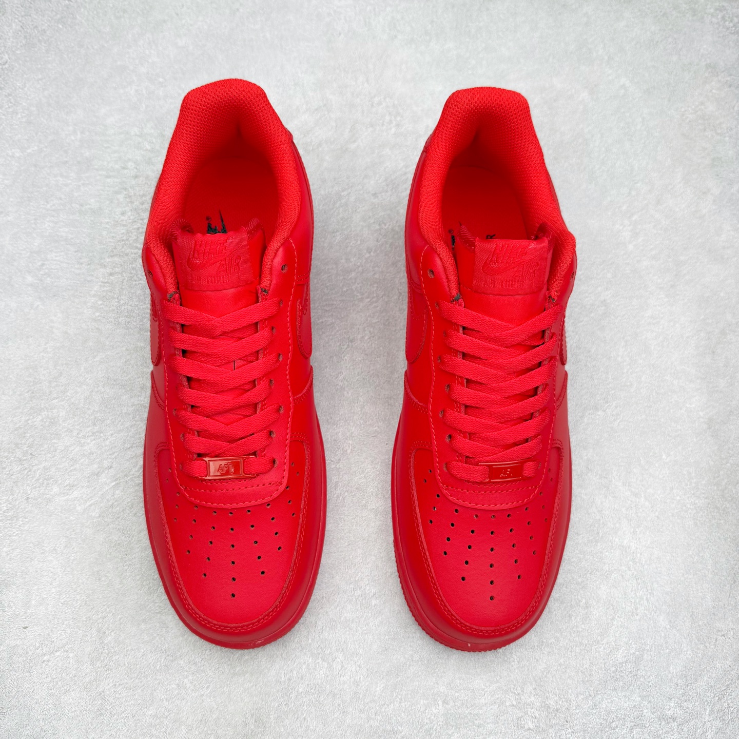 图片[2]-NK Air Force 1´07 Low 空军一号低帮百搭休闲运动板鞋 CW6999-600 柔软、弹性十足的缓震性能和出色的中底设计 横跨复古与现代的外型结合 造就出风靡全球 三十多年的Force 1 直到今天还深受青睐 实拍调校N版已经零色差零失真 百分百还原实物色彩所见即所得 不存在货不对板色差等低级问题 选购参考实物拍摄 不混卖不参货 只用心做好货严格选品 承诺混一赔十 尺码：36 36.5 37.5 38 38.5 39 40 40.5 41 42 42.5 43 44 44.5 45-选品中心