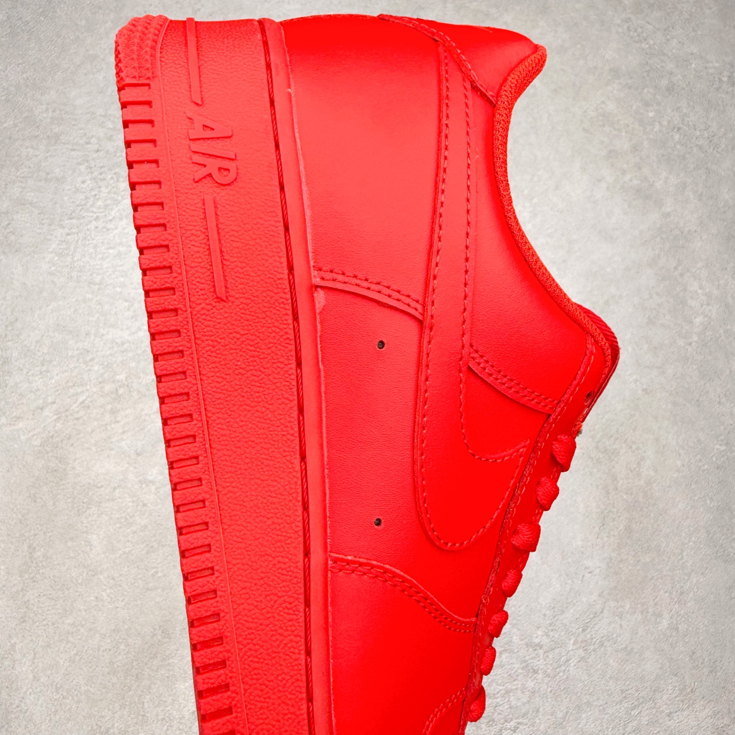 图片[6]-NK Air Force 1´07 Low 空军一号低帮百搭休闲运动板鞋 CW6999-600 柔软、弹性十足的缓震性能和出色的中底设计 横跨复古与现代的外型结合 造就出风靡全球 三十多年的Force 1 直到今天还深受青睐 实拍调校N版已经零色差零失真 百分百还原实物色彩所见即所得 不存在货不对板色差等低级问题 选购参考实物拍摄 不混卖不参货 只用心做好货严格选品 承诺混一赔十 尺码：36 36.5 37.5 38 38.5 39 40 40.5 41 42 42.5 43 44 44.5 45-选品中心