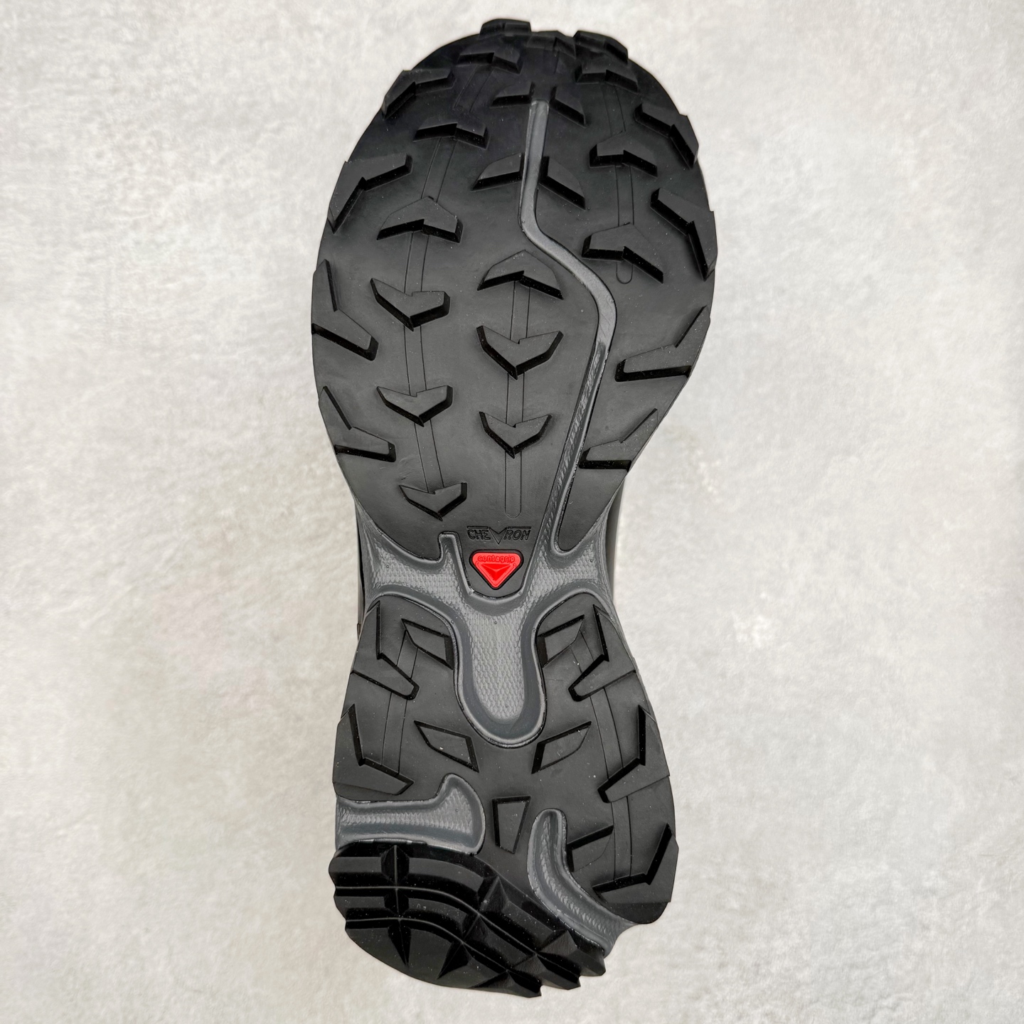 图片[9]-＃绿X/GX Salomon XT-6 萨洛蒙复古潮流户外机能登山跑鞋 纯原外贸平台特供订单 耗时半年巨作 全套原纸板楦头开发 原厂特供网布配套加持 确保原汁原味 完美呈现版型 原档数据独家私模五层组合大底 男女鞋同步官方开发至46.5 原装Ortholite轻量化鞋垫 中底布带钢印编号 原厂TPU锁扣 进口港宝加持 后跟自然饱满 还原公司包裹性 鞋面以“锯齿”状的包裹系统呈现 在基色底之下加入了各种色点缀 将公司的最新技术和时尚前卫的造型融入耐用的长跑款式中 鞋面由 TPU 薄膜制成 并焊接在高耐磨网眼上 使其既时尚又坚固 由 ACS底盘支撑 可增强稳定性和支撑力 以及由橡胶凸耳 Contragrip外底覆盖的 EVA 缓冲中底 旨在应对崎岖的地形 鞋舌上的彩色Salomon 标签、Quicklace 系统以及鞋头、鞋舌和鞋跟上的附加品牌使细节更加完美 让穿着者可以轻松驾驭户外与通勤下的任何运动生活场景 无缝鞋身户外随意纵横 颜值与脚感兼备 出街通勤 绝对非常吸睛 你值得拥有 尺码：36 36.5 37.5 38 38.5 39 40 40.5 41 42 42.5 43 44 44.5 45 46 46.5 注意：偏小1码-选品中心