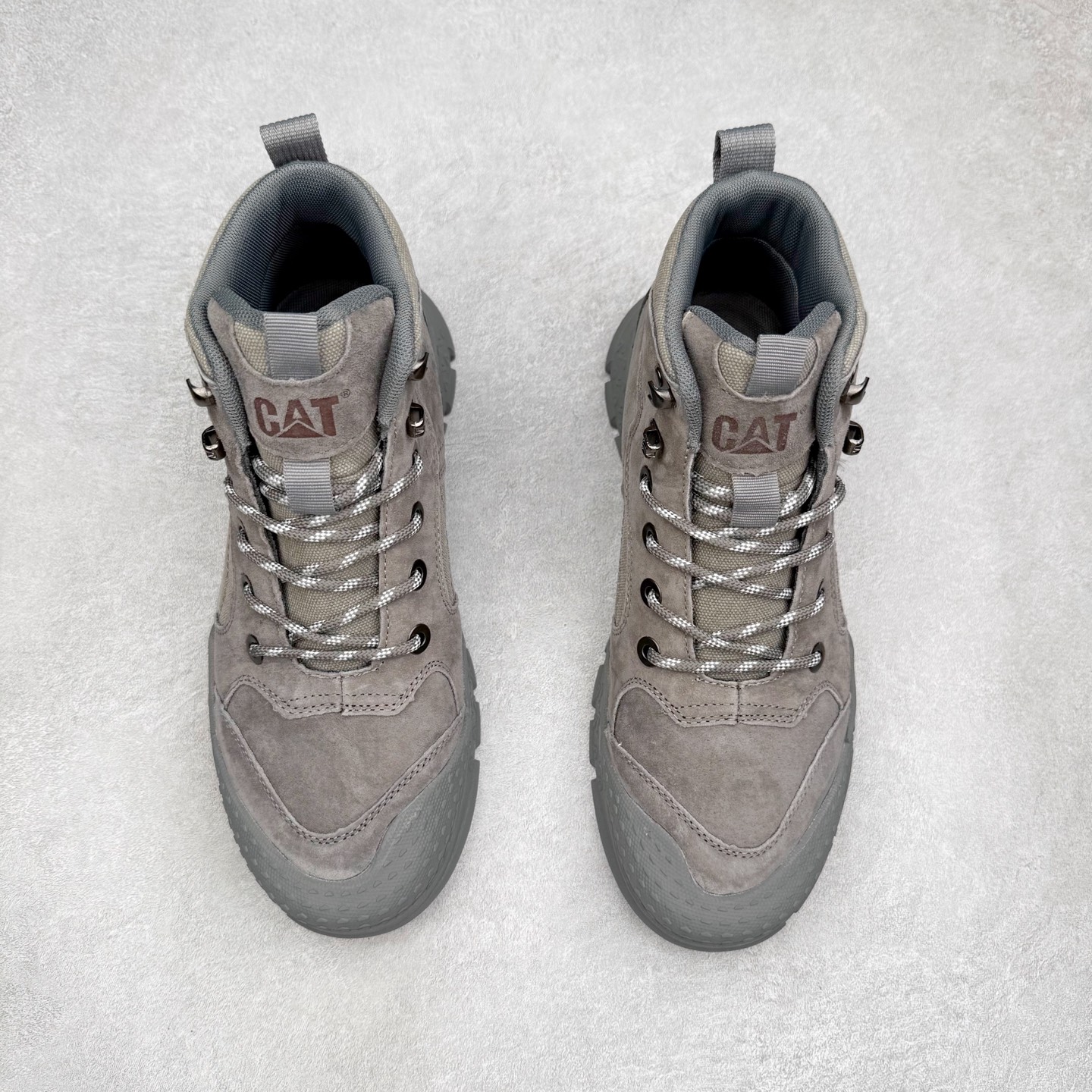 图片[2]-CAT卡特 户外工装轻底休闲马丁靴大黄靴系列 广东大厂品质 全新工艺升级 全鞋真牛皮材料 大底到五金都是代工厂原材料制作 同原版固特异永不开胶工艺 好货不杀猪 首单质量严格把控 全网独家首发 品质毋庸置疑 全套官网统一包装 今年冬季防寒户外专用 日常随意搭配 尺码：39 40 41 42 43 44（皮鞋码）-选品中心