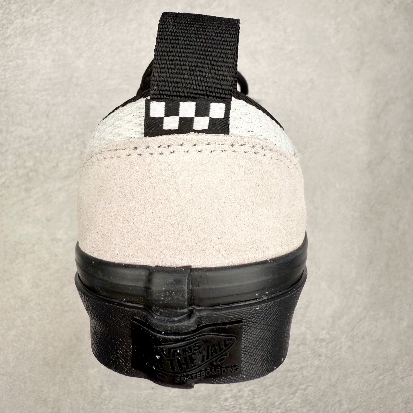 图片[8]-Atiba Jefferson x Vans Skate Safe 官方新款 舒适百搭轻便滑板鞋 白黑 货号：VN000EEHBWI 尺码：35 36 36.5 37 38 38.5 39 40 40.5 41 42 42.5 43 44 45-选品中心