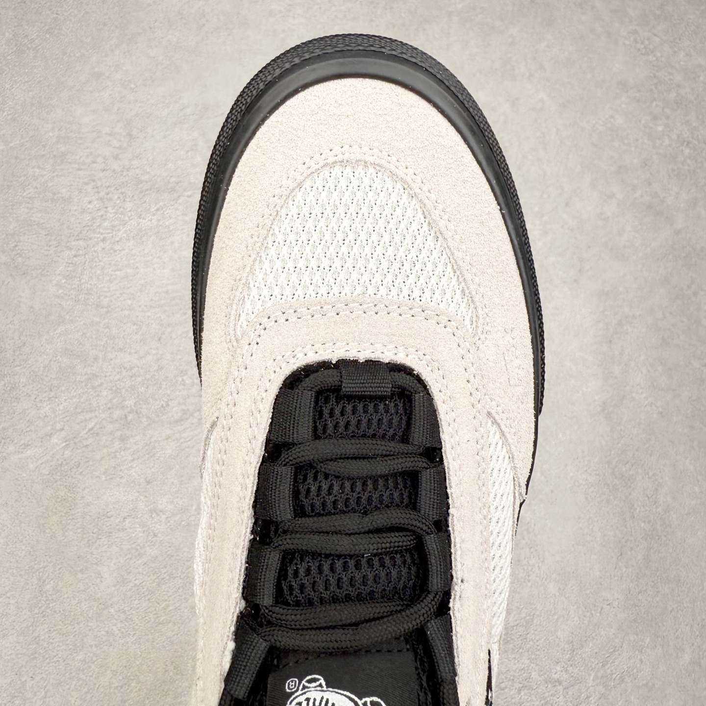 图片[4]-Atiba Jefferson x Vans Skate Safe 官方新款 舒适百搭轻便滑板鞋 白黑 货号：VN000EEHBWI 尺码：35 36 36.5 37 38 38.5 39 40 40.5 41 42 42.5 43 44 45-选品中心