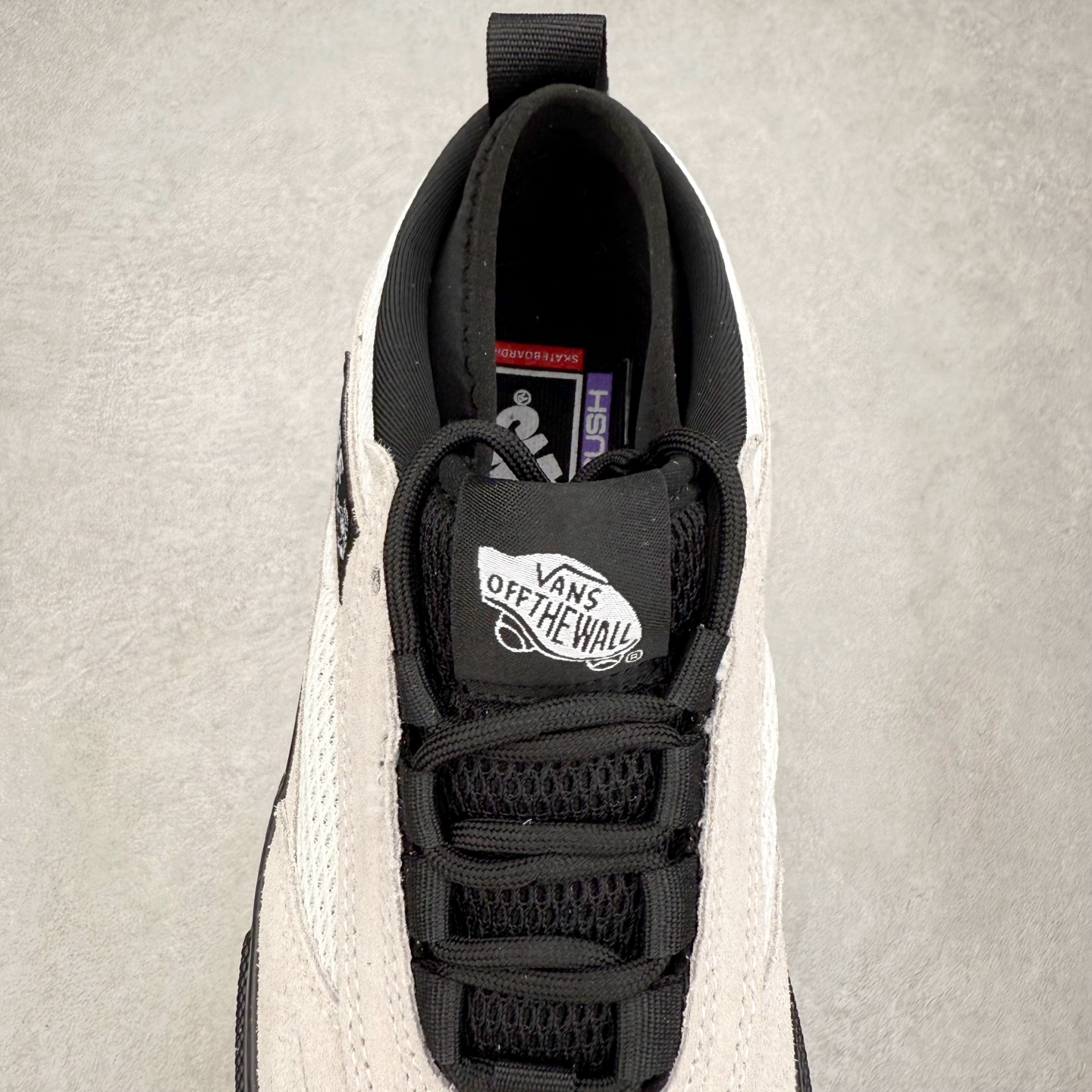 图片[5]-Atiba Jefferson x Vans Skate Safe 官方新款 舒适百搭轻便滑板鞋 白黑 货号：VN000EEHBWI 尺码：35 36 36.5 37 38 38.5 39 40 40.5 41 42 42.5 43 44 45-选品中心