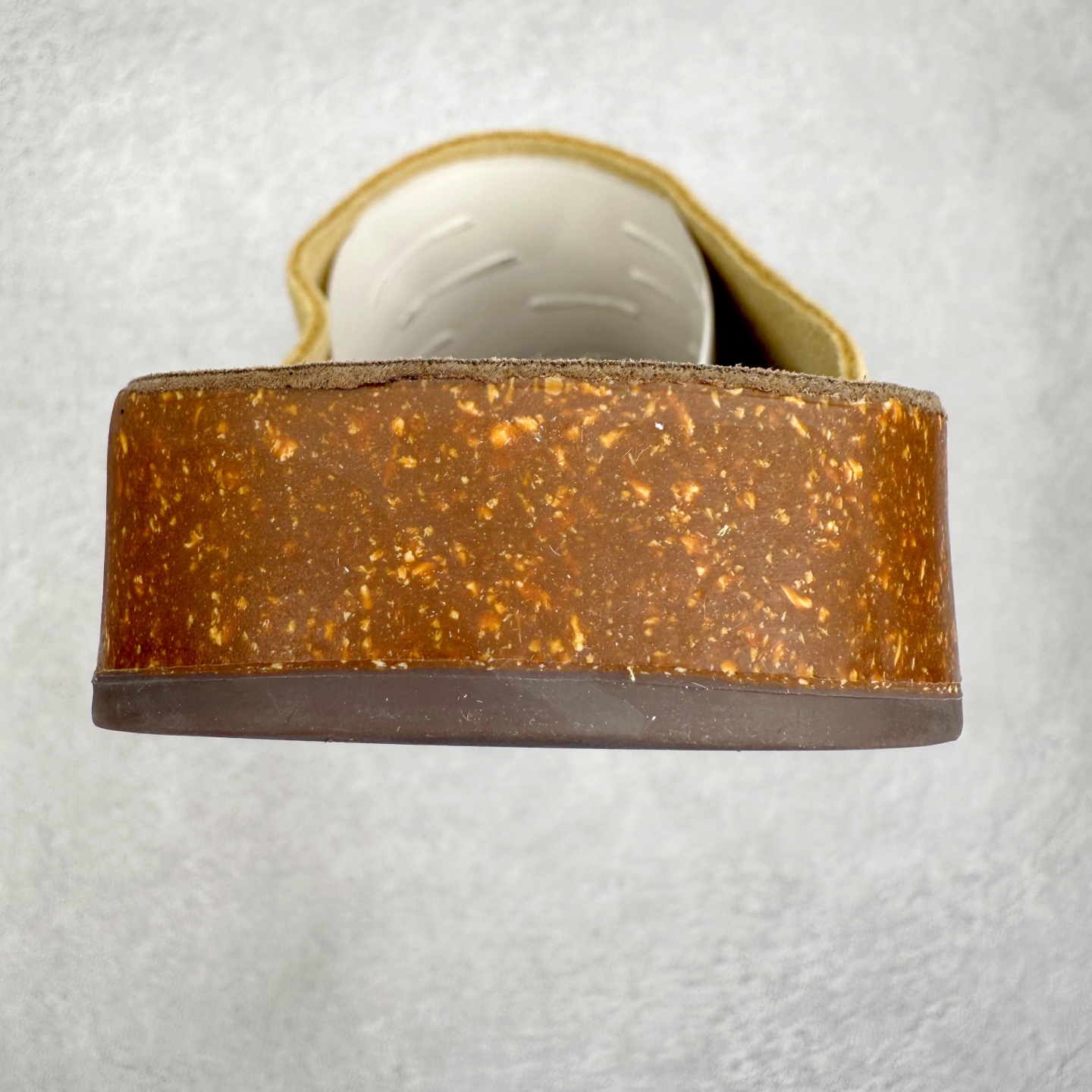 图片[8]-AD Originals Adimule 舒适百搭防磨包头拖鞋 男女同款 实拍调校N版已经零色差零失真 百分百还原实物色彩所见即所得 不存在货不对板色差等低级问题 选购参考实物拍摄 不混卖不参货 只用心做好货严格选品 承诺混一赔十 尺码：36 36.5 37.5 38 38.5 39 40 40.5 41 42 42.5 43 44 44.5 45-选品中心