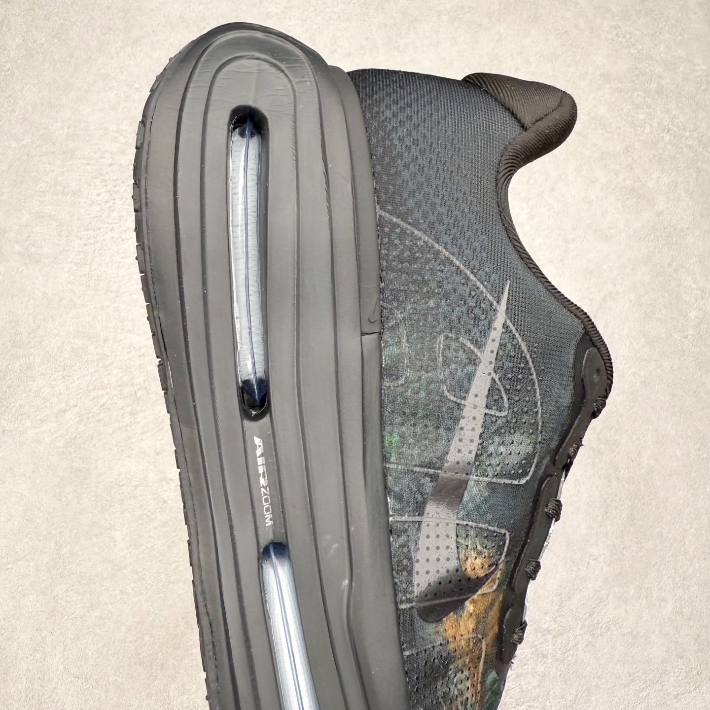 图片[6]-NK Vomero Premium 时尚舒适 网布防滑耐磨 低帮跑步鞋 IO7325-001 实拍调校N版已经零色差零失真 百分百还原实物色彩所见即所得 不存在货不对板色差等低级问题 选购参考实物拍摄 不混卖不参货 只用心做好货严格选品 承诺混一赔十 尺码：36 36.5 37.5 38 38.5 39 40 40.5 41 42 42.5 43 44 44.5 45-选品中心