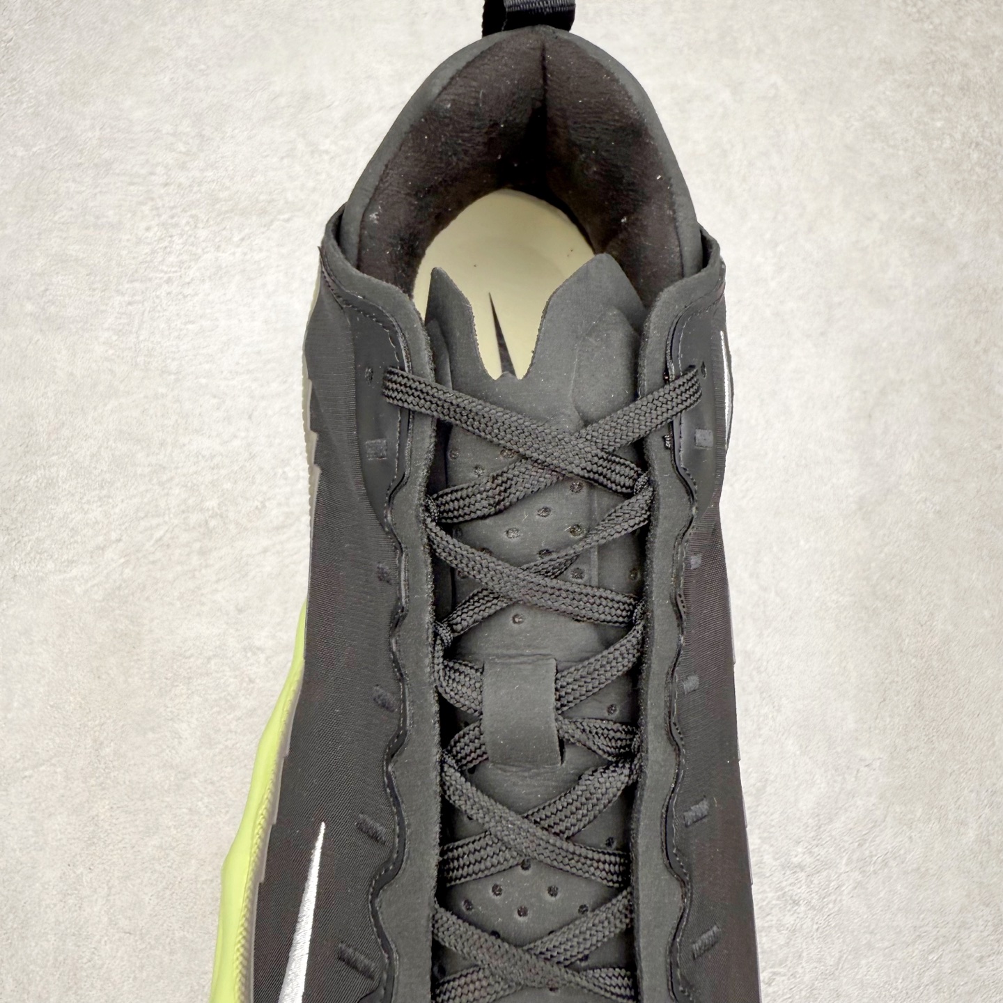 图片[5]-HYEIN SEO x NK Ava Rover 百搭舒适耐磨低帮跑步鞋 男女同款 流线型轮廓，通过轻薄物料鞋面结合 TPU 网格状支撑示人，增厚的中底材质选用 ReactX 加持，华夫外底收尾。鞋垫与后跟鞋提，克制点缀 Hyein Seo 字样。鞋垫与鞋提则采用菱形格纹的变化元素呈现。实拍调校N版已经零色差零失真 百分百还原实物色彩所见即所得 不存在货不对板色差等低级问题 选购参考实物拍摄 不混卖不参货 只用心做好货严格选品 承诺混一赔十 尺码：36 36.5 37.5 38 38.5 39 40 40.5 41 42 42.5 43 44 44.5 45-选品中心