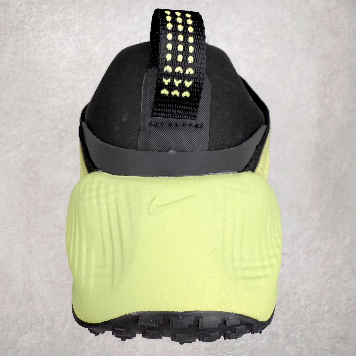 图片[8]-HYEIN SEO x NK Ava Rover 百搭舒适耐磨低帮跑步鞋 男女同款 流线型轮廓，通过轻薄物料鞋面结合 TPU 网格状支撑示人，增厚的中底材质选用 ReactX 加持，华夫外底收尾。鞋垫与后跟鞋提，克制点缀 Hyein Seo 字样。鞋垫与鞋提则采用菱形格纹的变化元素呈现。实拍调校N版已经零色差零失真 百分百还原实物色彩所见即所得 不存在货不对板色差等低级问题 选购参考实物拍摄 不混卖不参货 只用心做好货严格选品 承诺混一赔十 尺码：36 36.5 37.5 38 38.5 39 40 40.5 41 42 42.5 43 44 44.5 45-选品中心