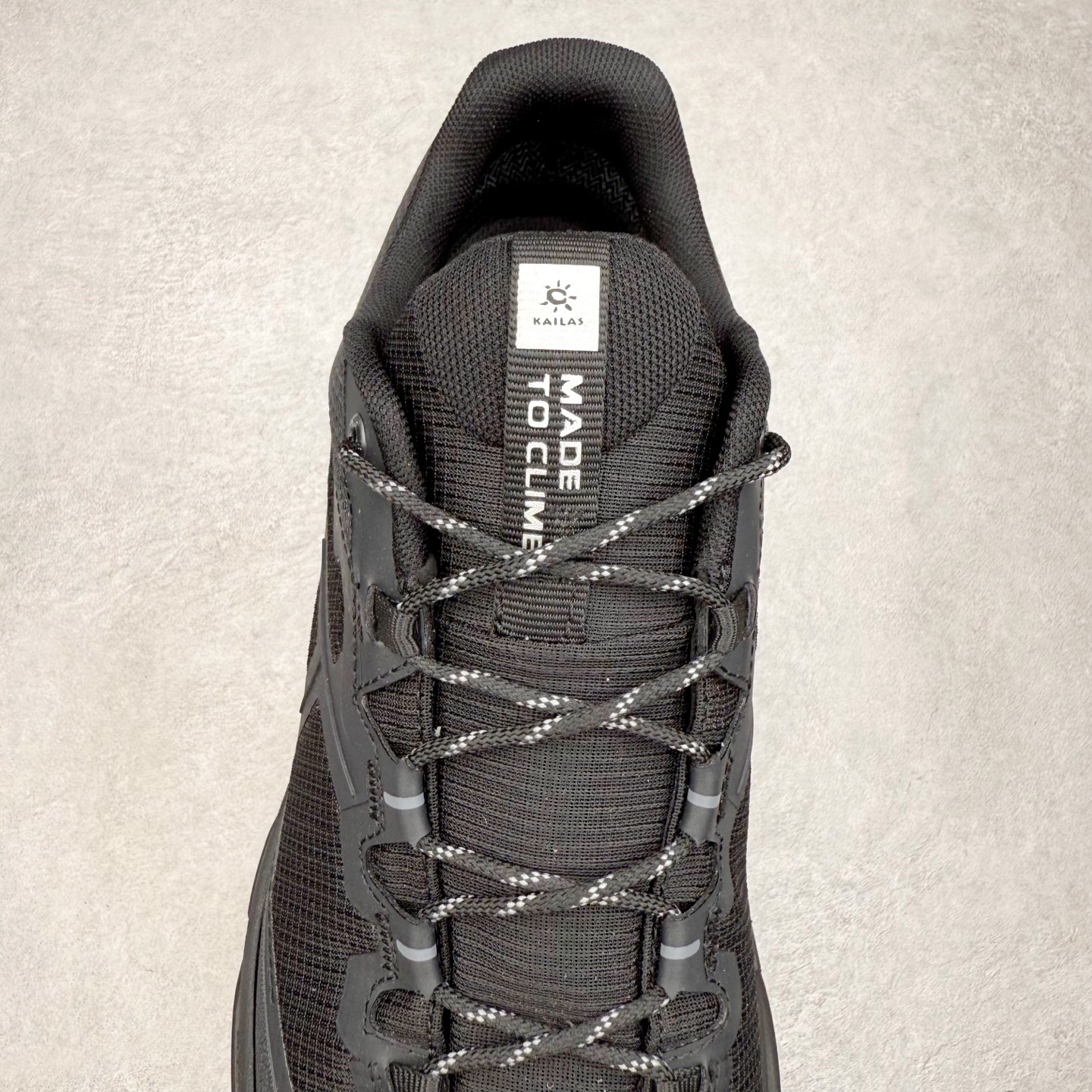 图片[5]-凯乐石 KAILAS 山行2代 GTX 25款舒适缓冲徒步 织物TPU减震防滑透气包裹性轻便低帮超强抓地力越野跑步鞋 KAILAS凯乐石品牌是全球三大全系攀登品牌之一，于2003年创立于中国广州，致力于为有攀登梦想的户外运动员及爱好者，研发制造功能性专业装备，满足他们在极限环境下安全舒适的需求，凯乐石专注于科技面料的开发及专业功能设计，产品线覆盖登山、攀岩、徒步、越野跑山、露营、旅行等多项户外运动，通过运动员的测试反馈，不断进化迭代，产品荣获国内外大奖71座，发明专利21个，更突破性的自主研发攀登器械，打造出中国的攀登硬实力。实拍调校N版已经零色差零失真 百分百还原实物色彩所见即所得 不存在货不对板色差等低级问题 选购参考实物拍摄 不混卖不参货 只用心做好货严格选品 承诺混一赔十 尺码：36 36.5 37.5 38 38.5 39 40 40.5 41 42 42.5 43 44 44.5 45-选品中心